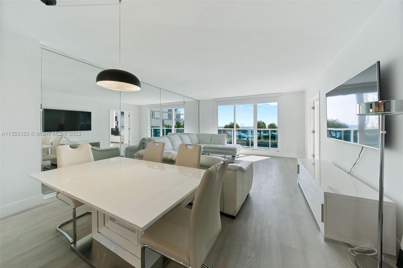 RONEY PALACE CONDO - Residential Lease