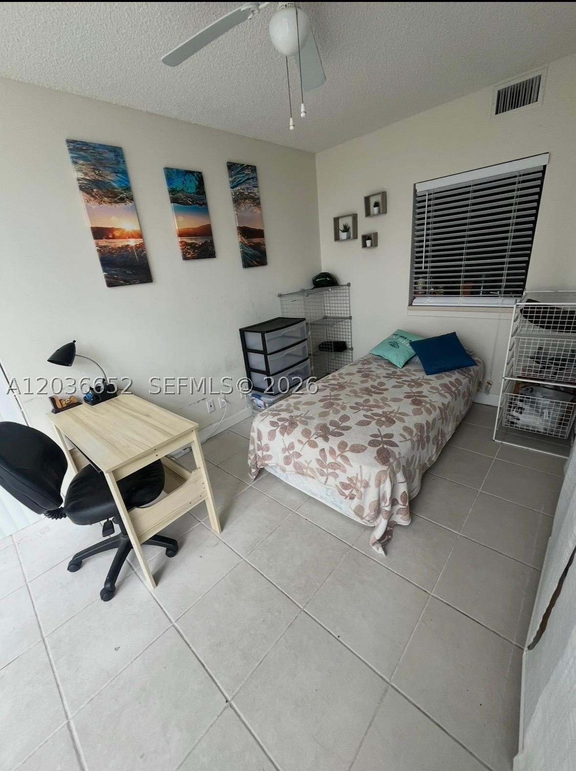 200 LESLIE CONDO - Residential