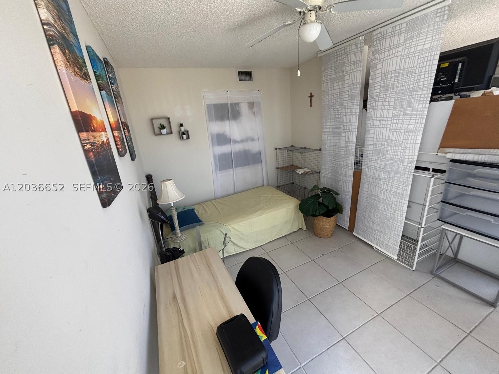 200 LESLIE CONDO - Residential