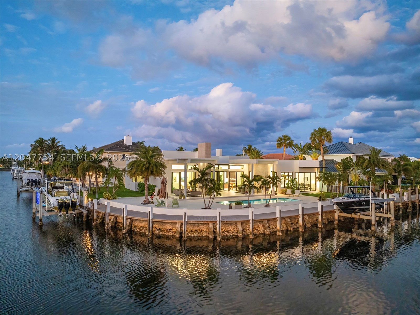 VENETIAN ISLES 1ST SEC - Residential