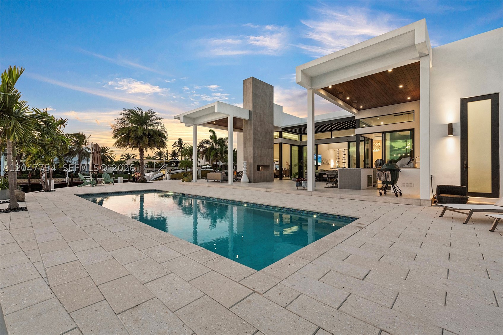 VENETIAN ISLES 1ST SEC - Residential