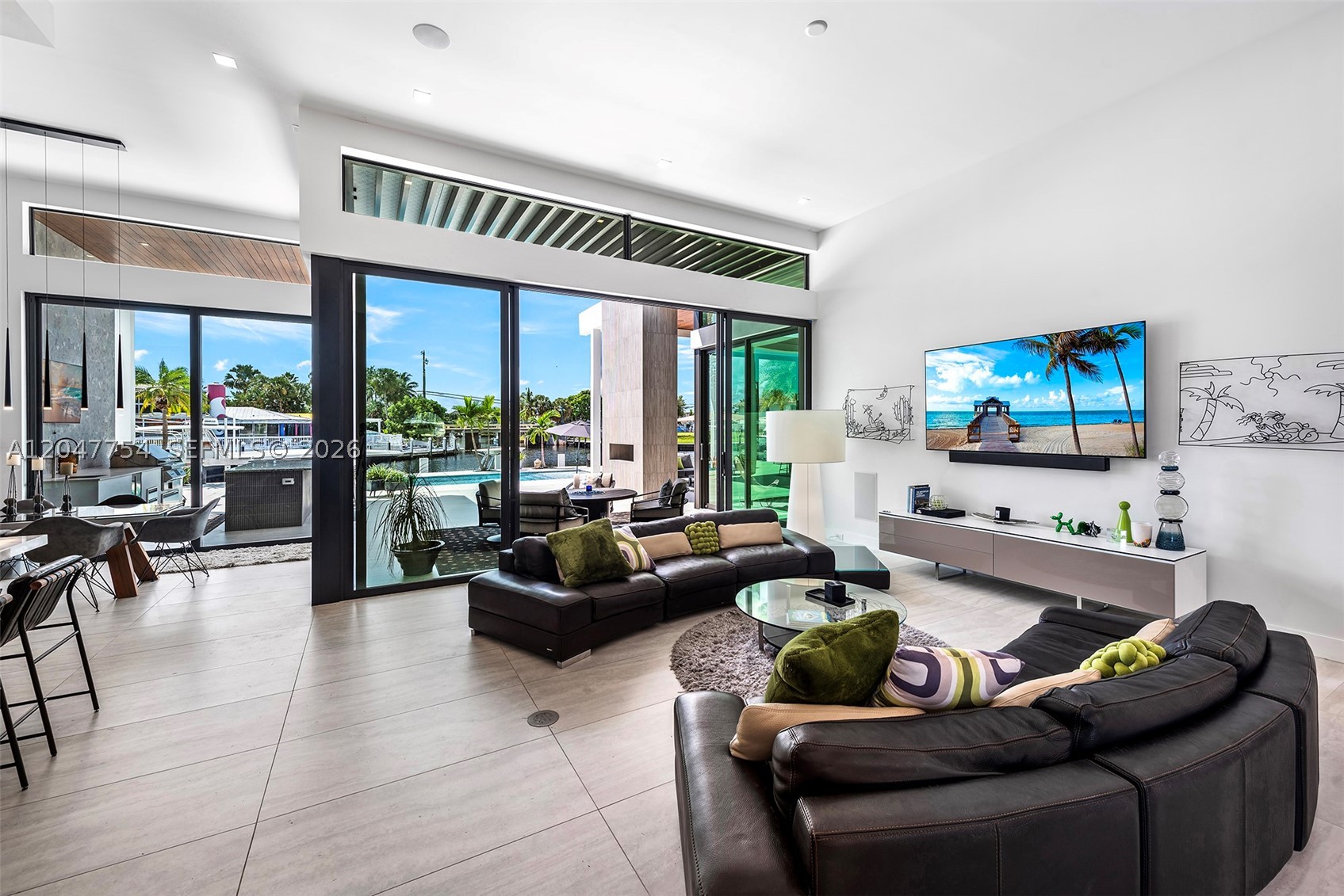VENETIAN ISLES 1ST SEC - Residential