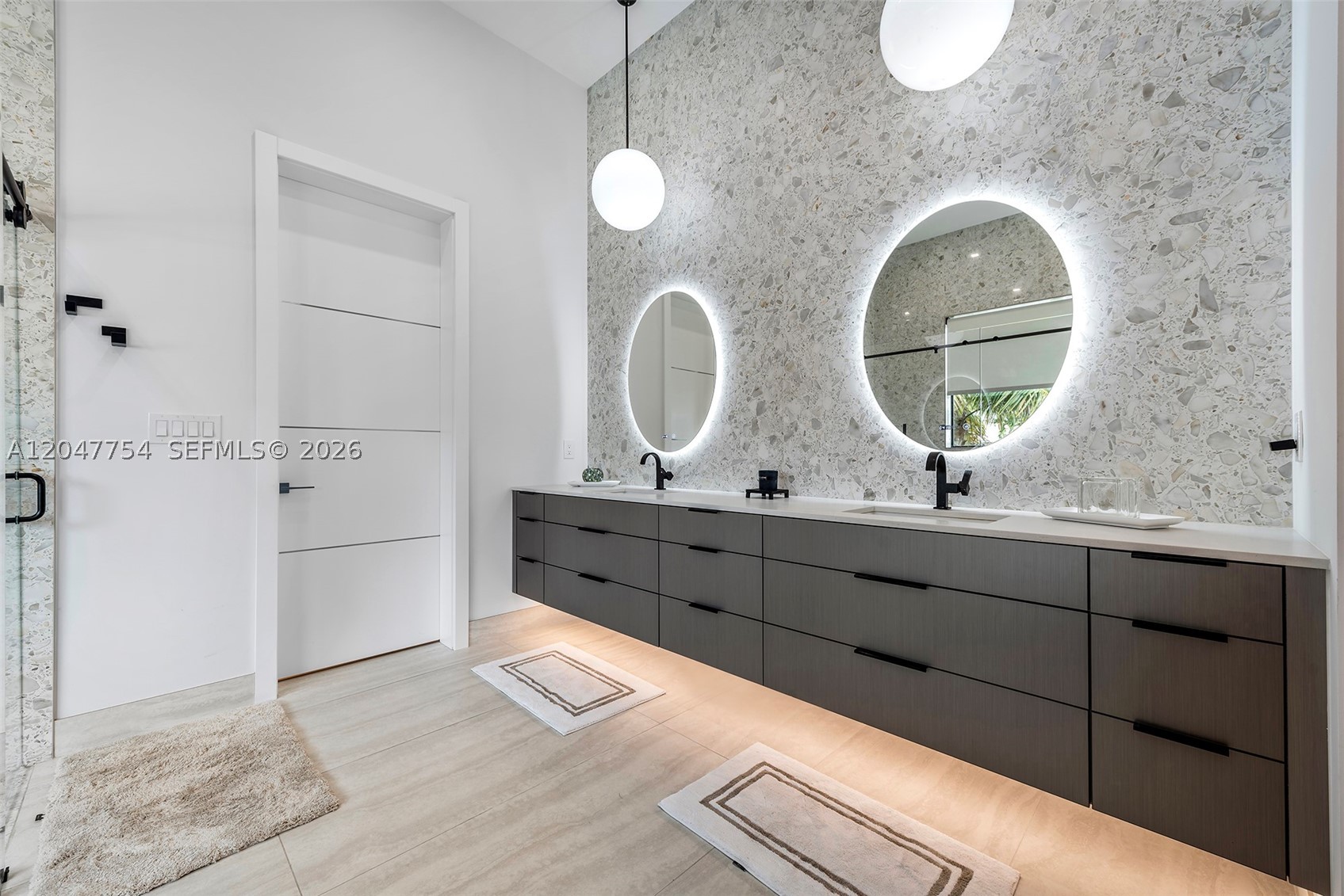 VENETIAN ISLES 1ST SEC - Residential