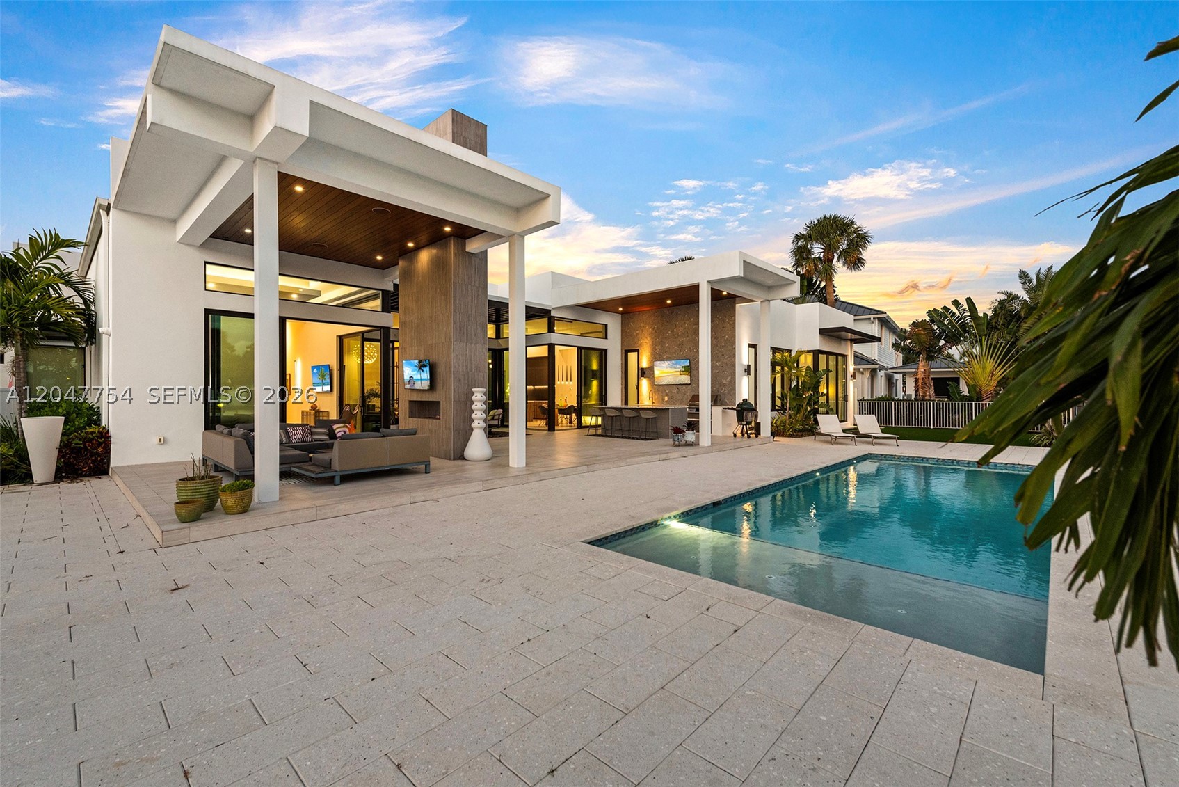 VENETIAN ISLES 1ST SEC - Residential