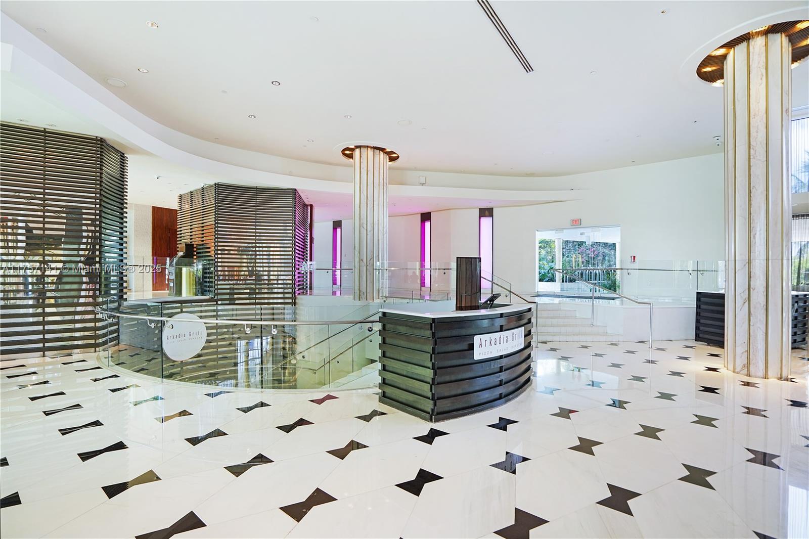 FONTAINEBLEAU II TRESOR - Residential