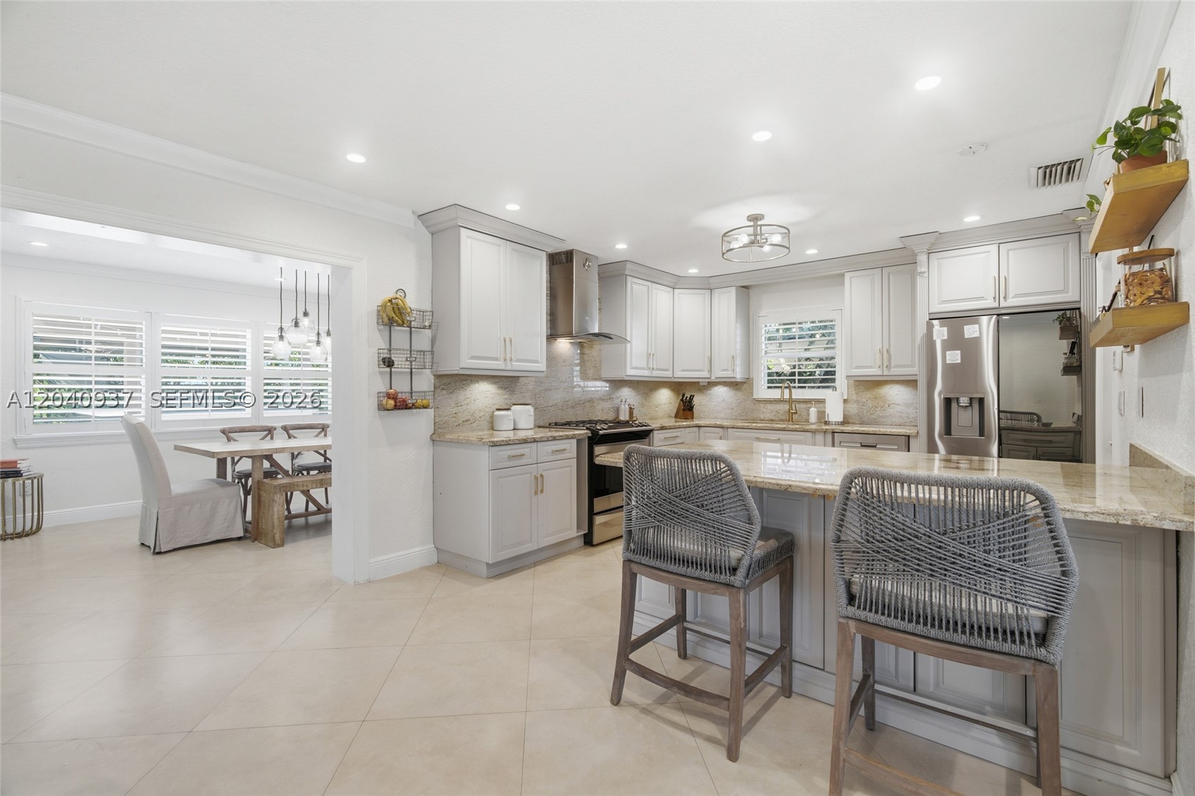 PEMBROKE LAKES SEC 6 - Residential