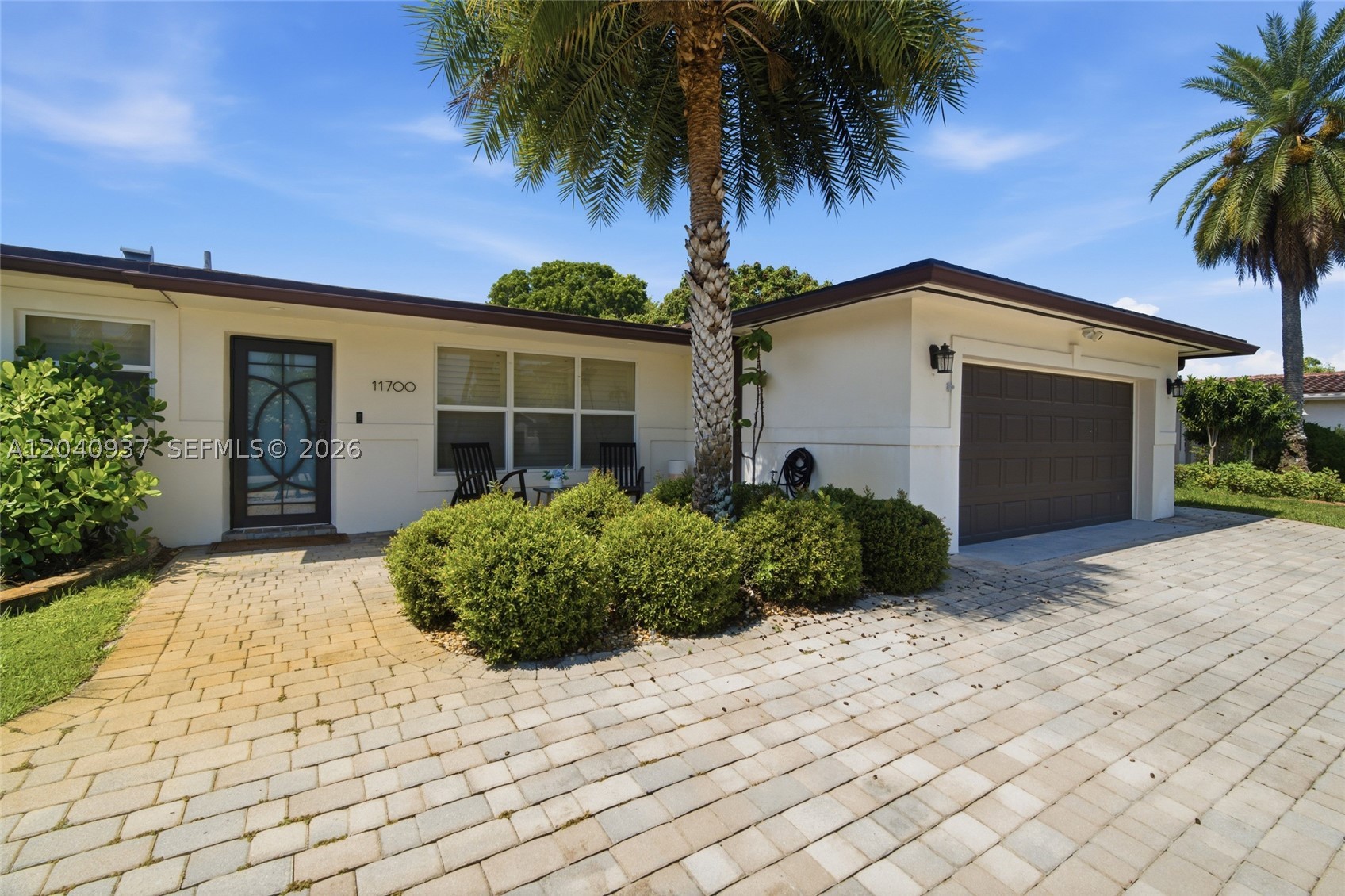 PEMBROKE LAKES SEC 6 - Residential