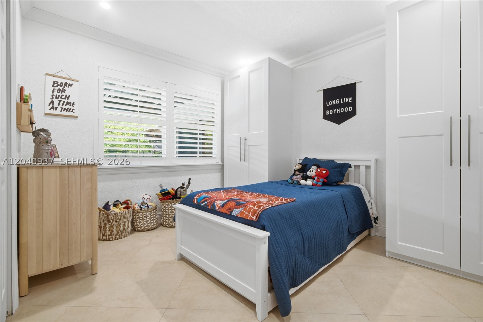 PEMBROKE LAKES SEC 6 - Residential