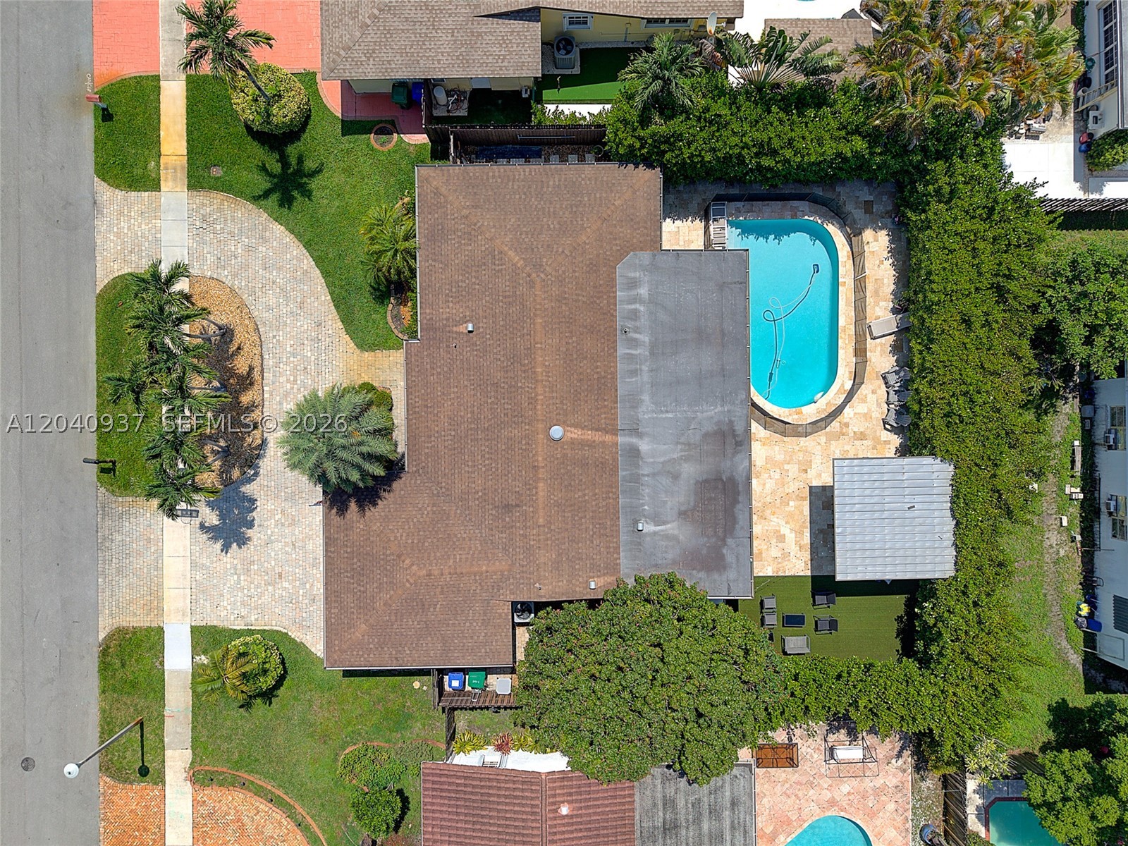 PEMBROKE LAKES SEC 6 - Residential