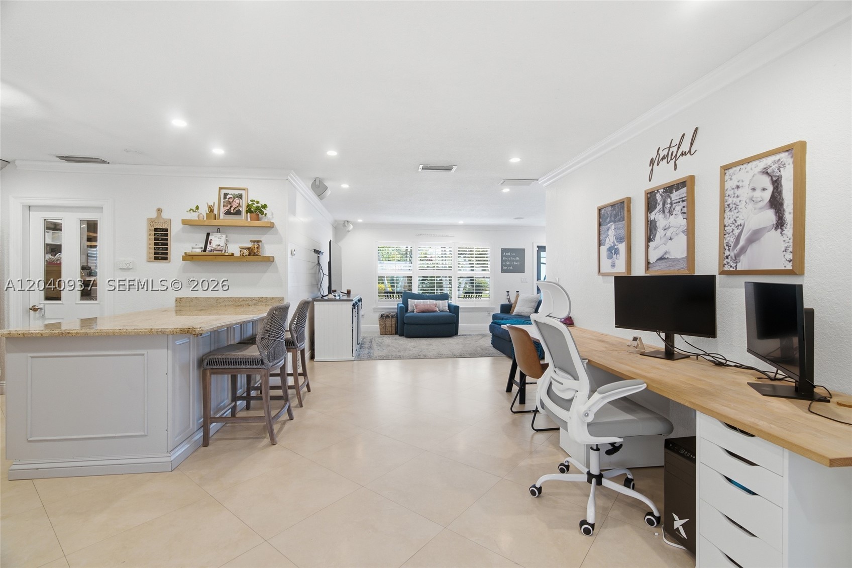 PEMBROKE LAKES SEC 6 - Residential