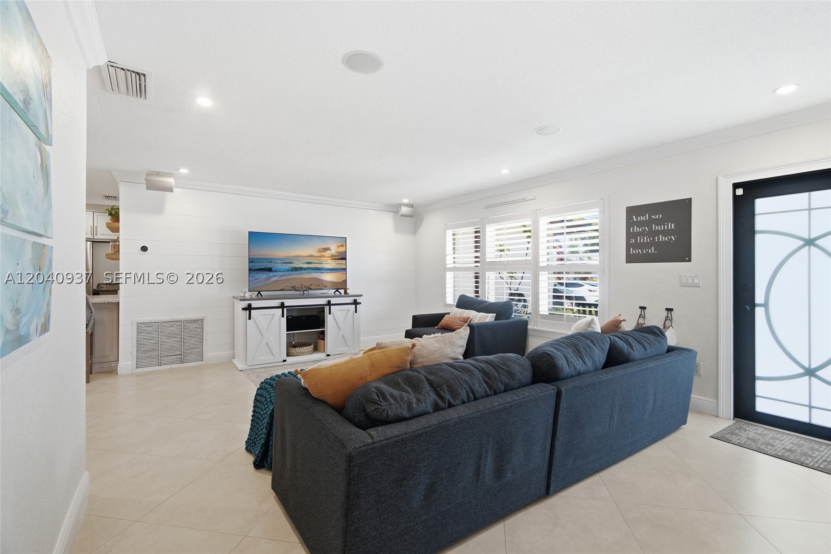 PEMBROKE LAKES SEC 6 - Residential