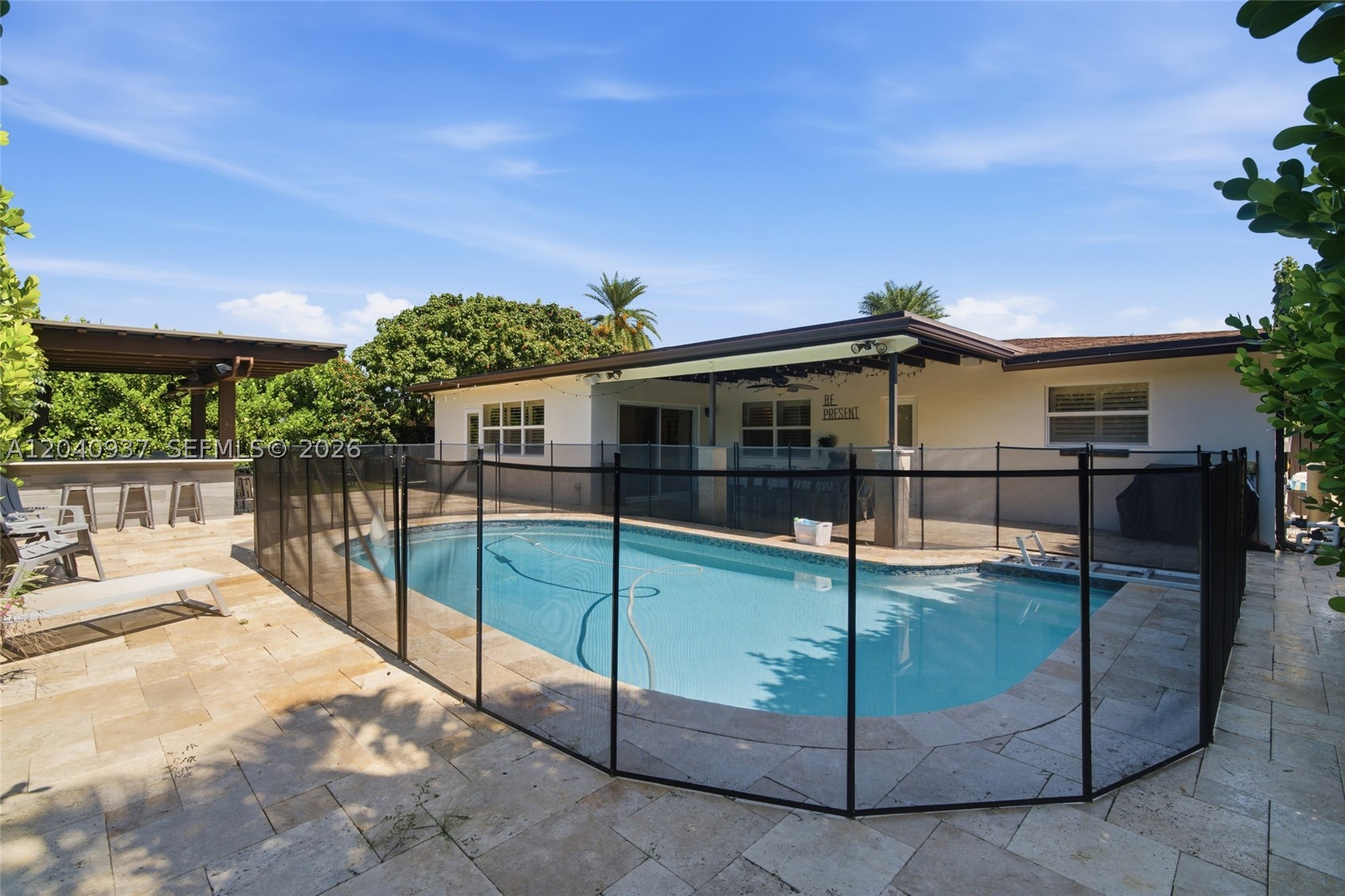 PEMBROKE LAKES SEC 6 - Residential