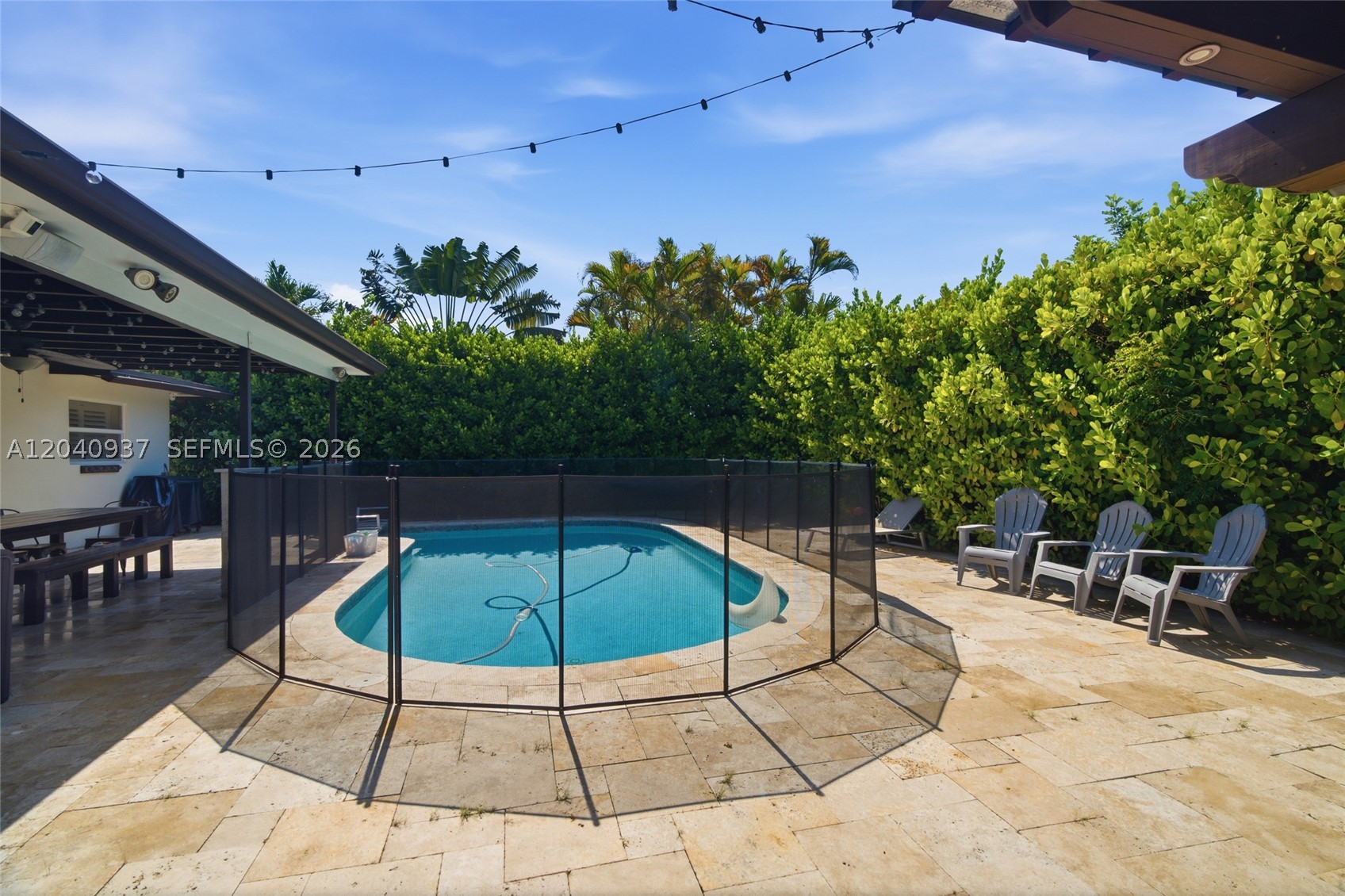 PEMBROKE LAKES SEC 6 - Residential