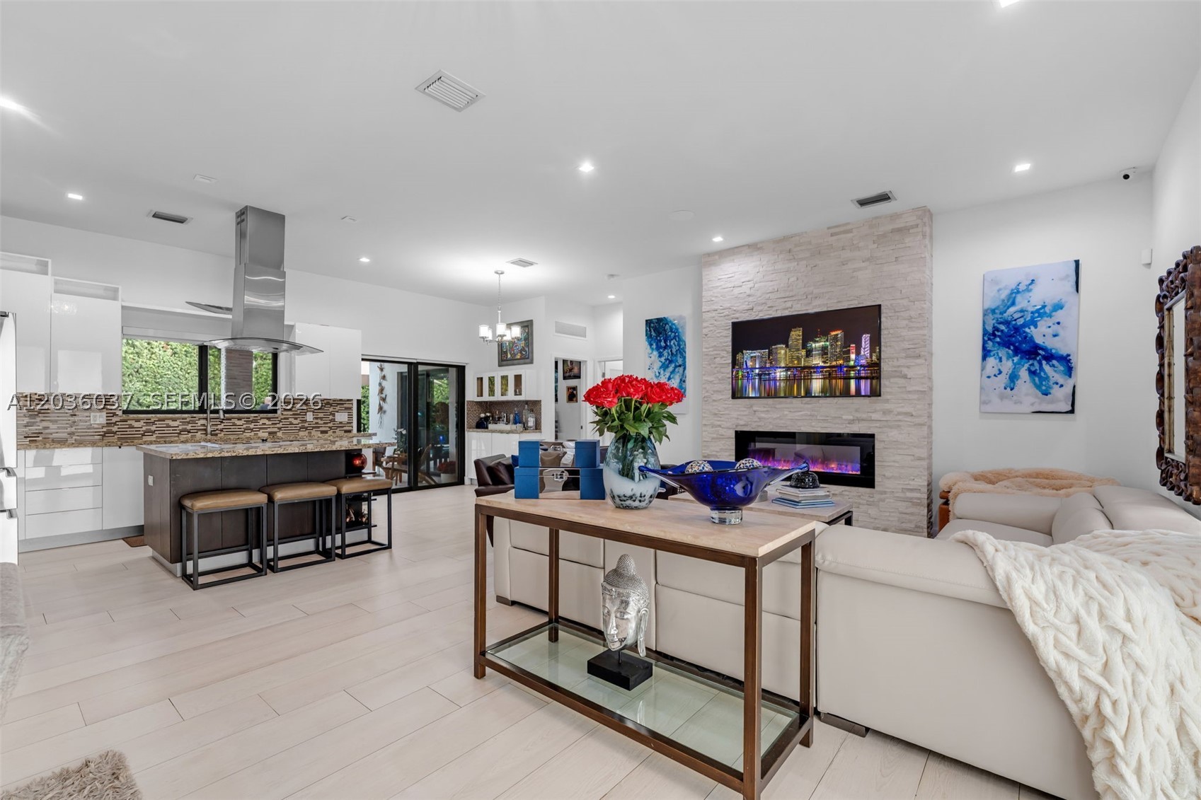 CORAL PARK ESTATES SEC 4 - Residential