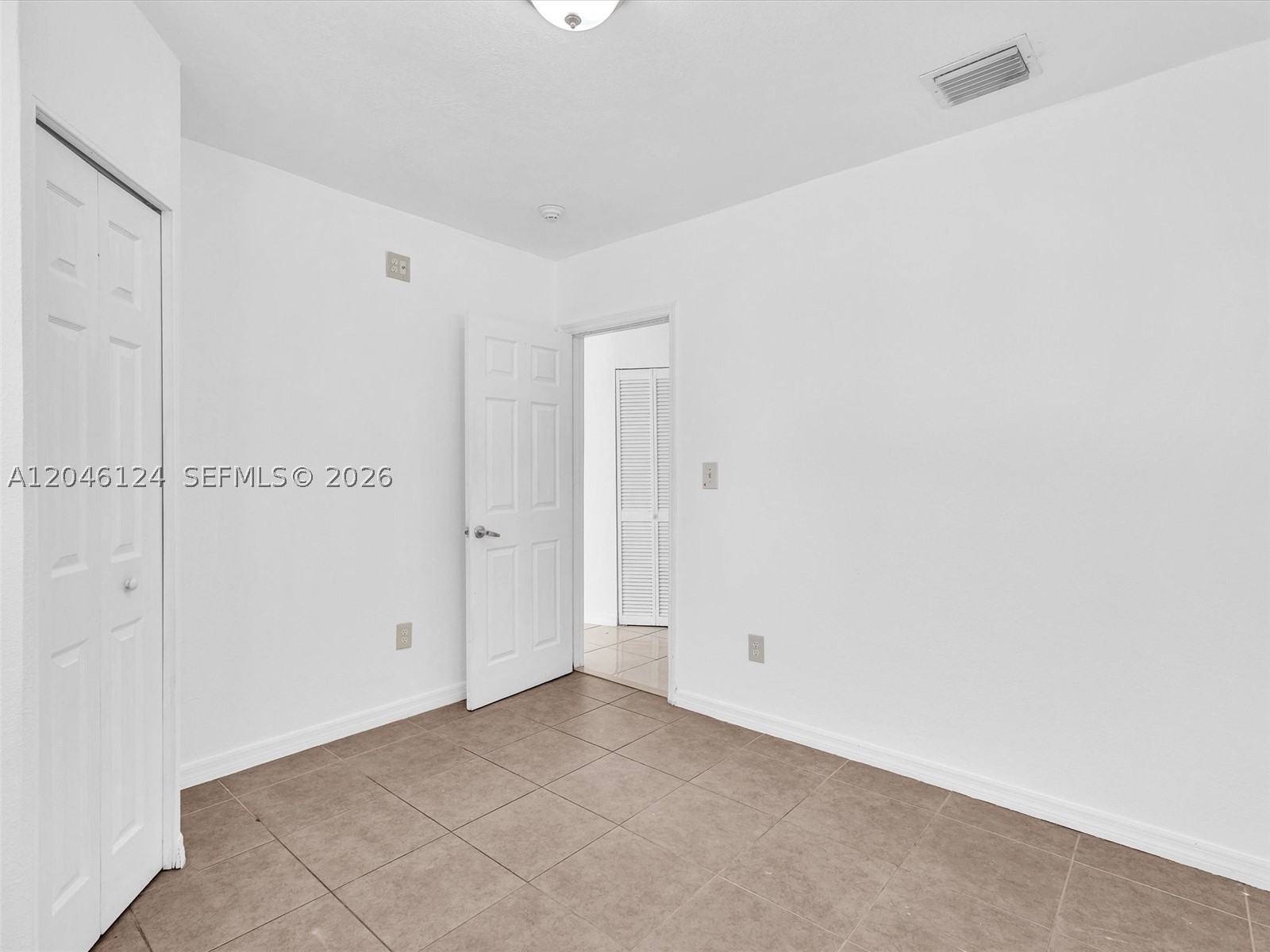 PALM SPRINGS SUB SEC A 4T - Residential Lease