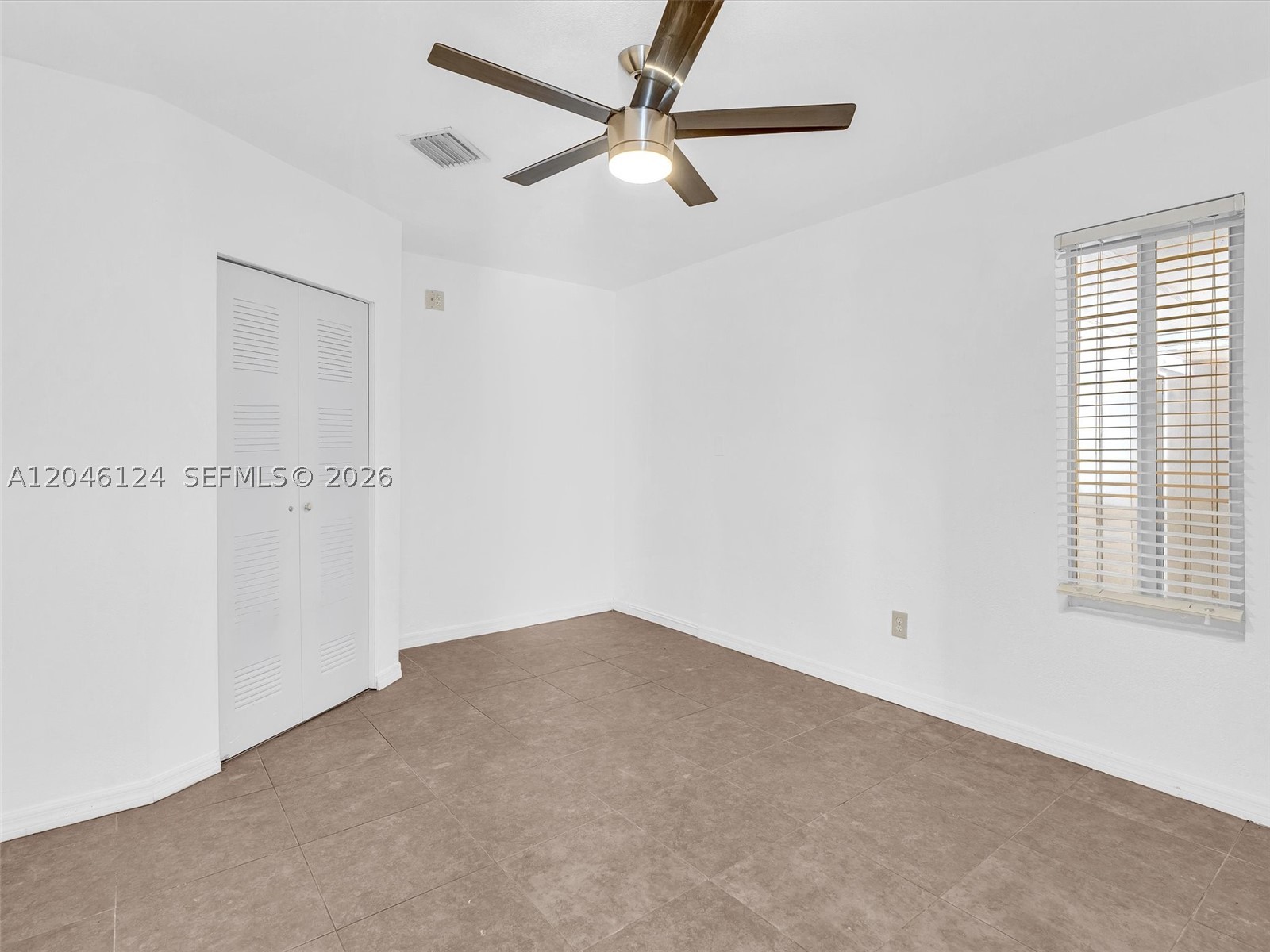 PALM SPRINGS SUB SEC A 4T - Residential Lease