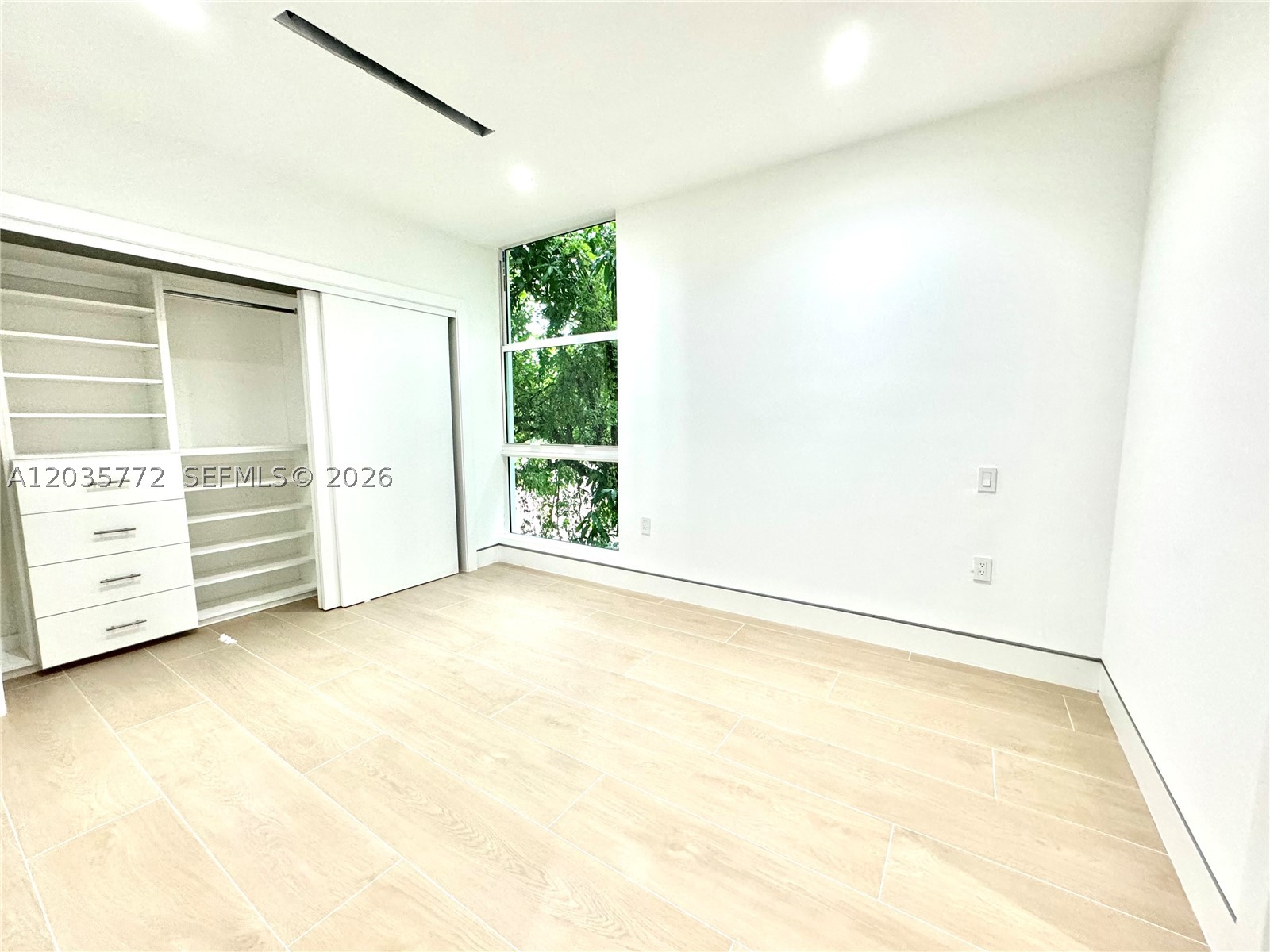 BUENA VISTA GARDENS - Residential