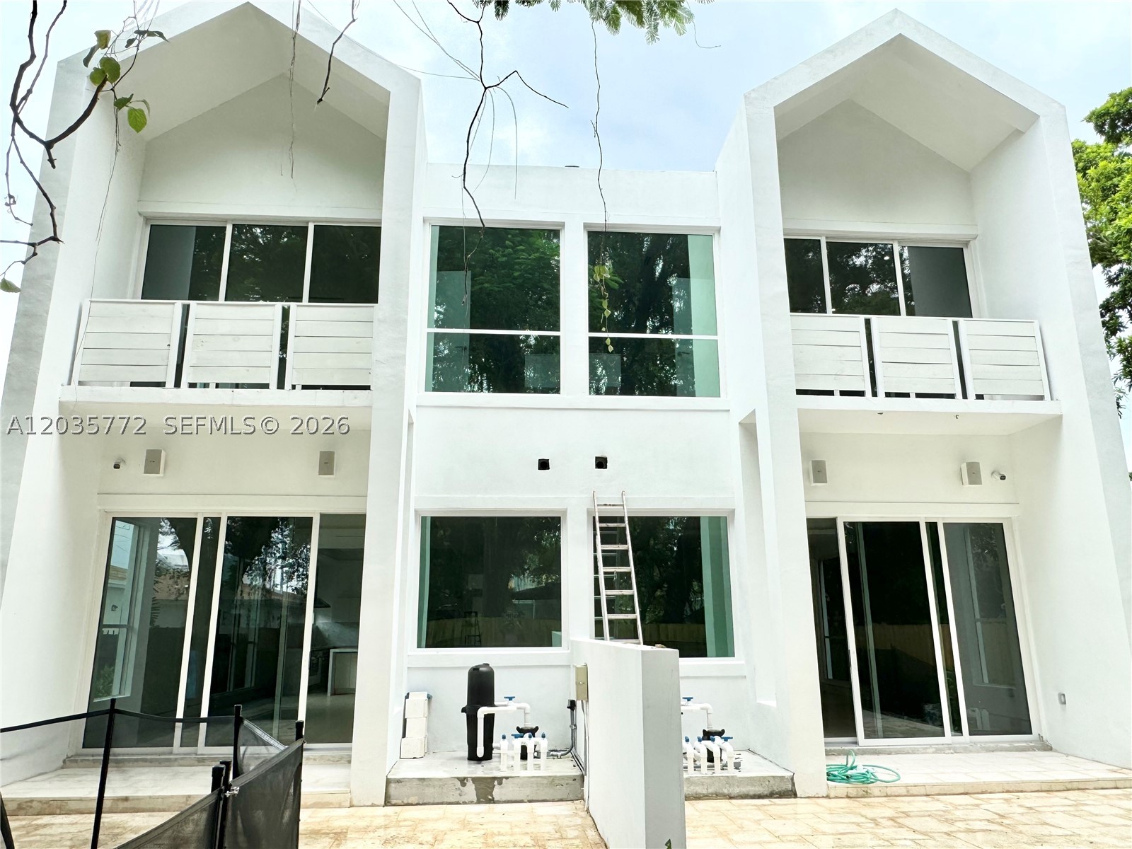BUENA VISTA GARDENS - Residential