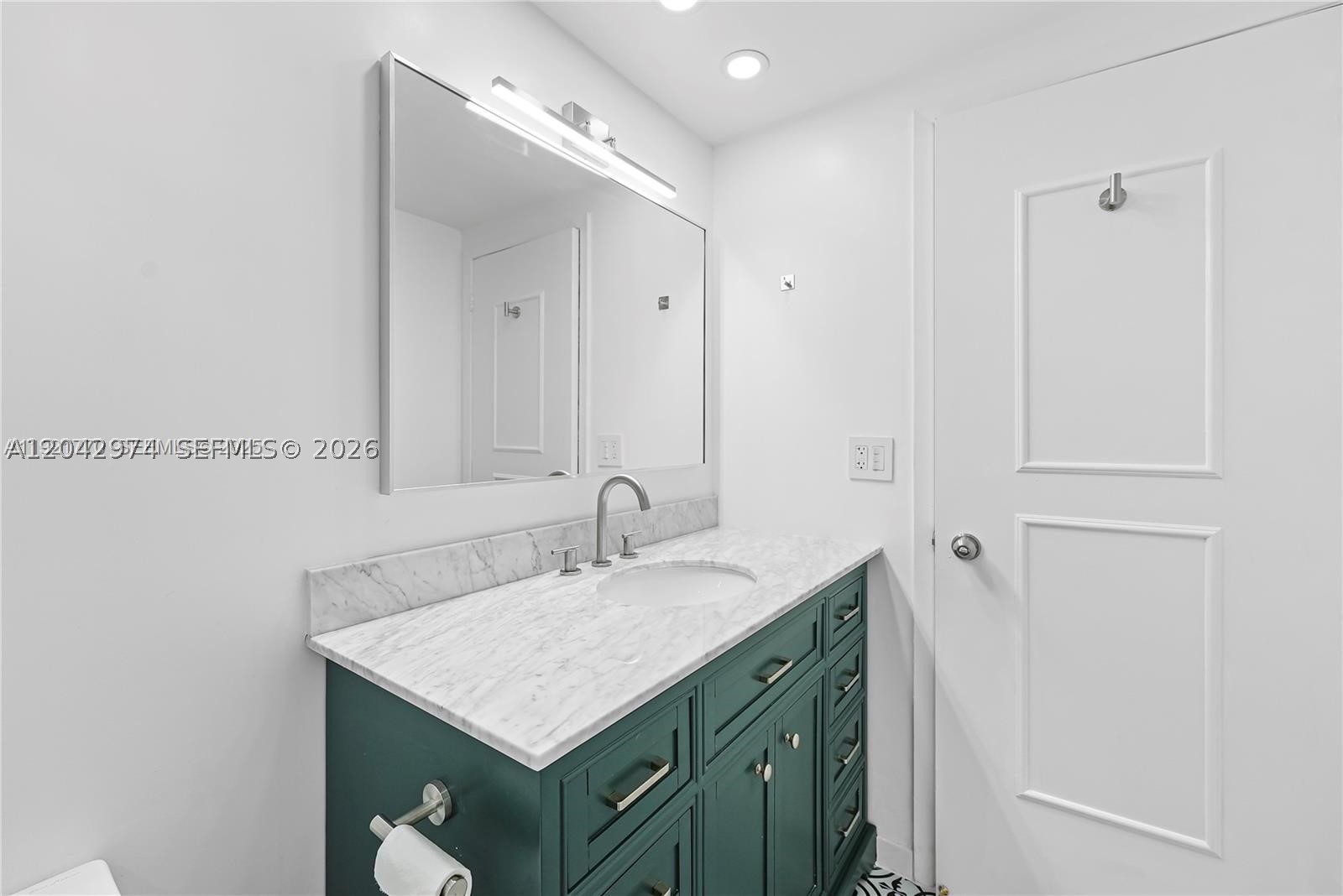 OLYMPUS CONDO PHASE - Residential