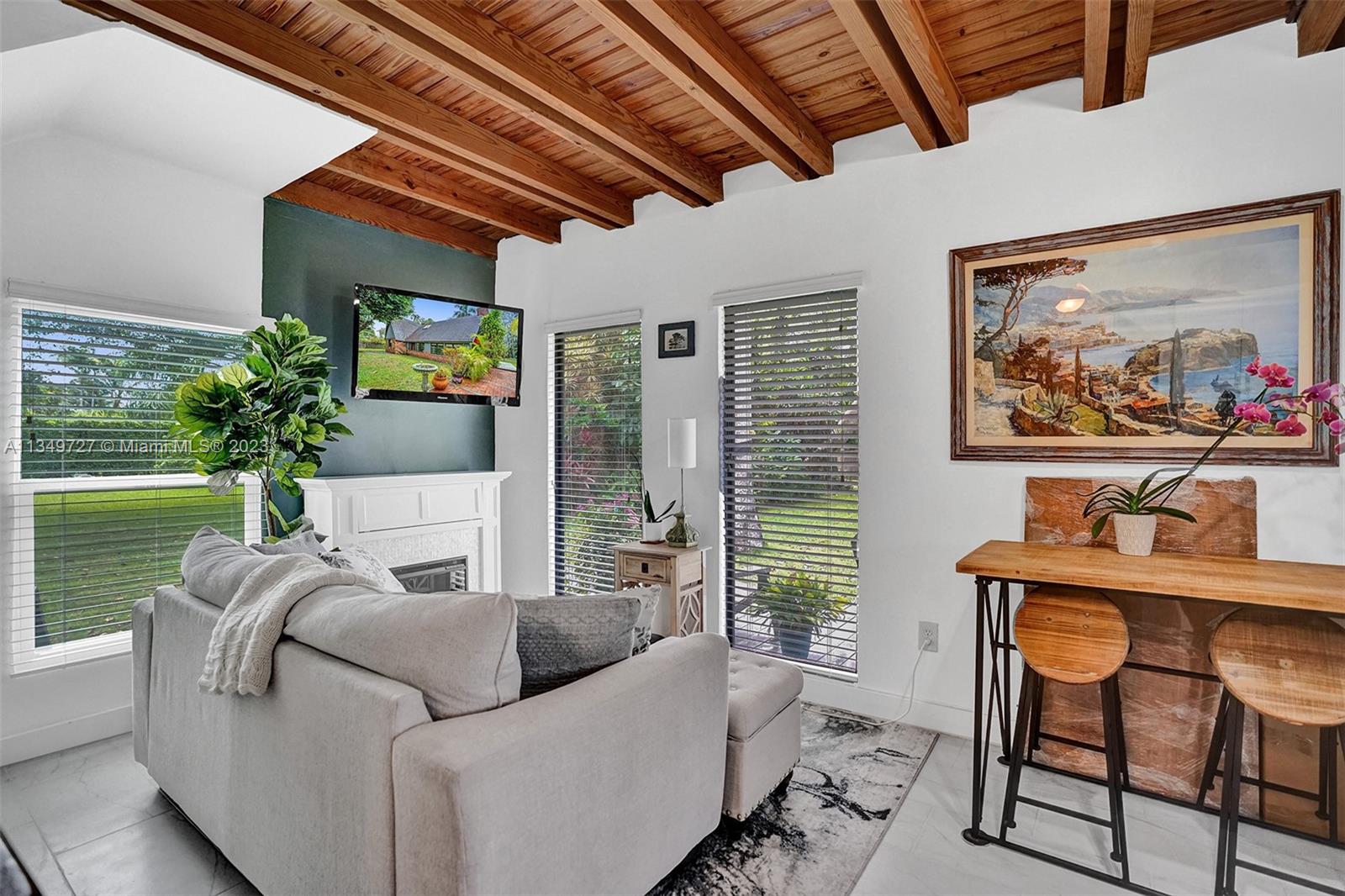 SUNKIST ESTATES A - Residential Lease