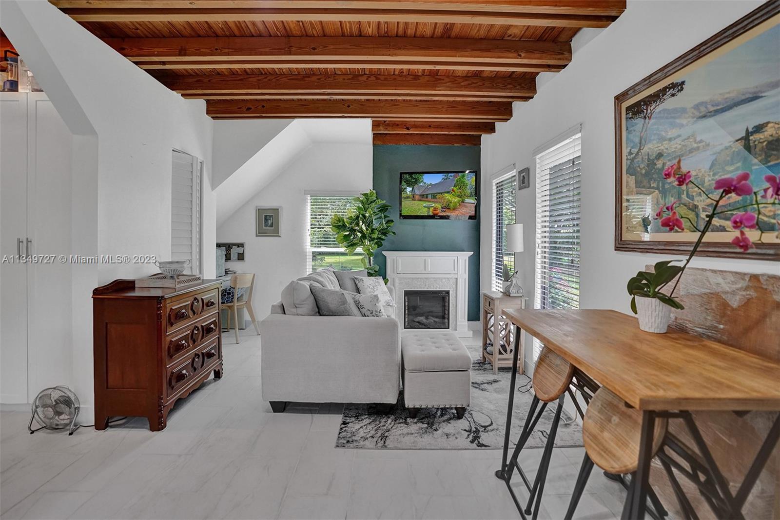 SUNKIST ESTATES A - Residential Lease