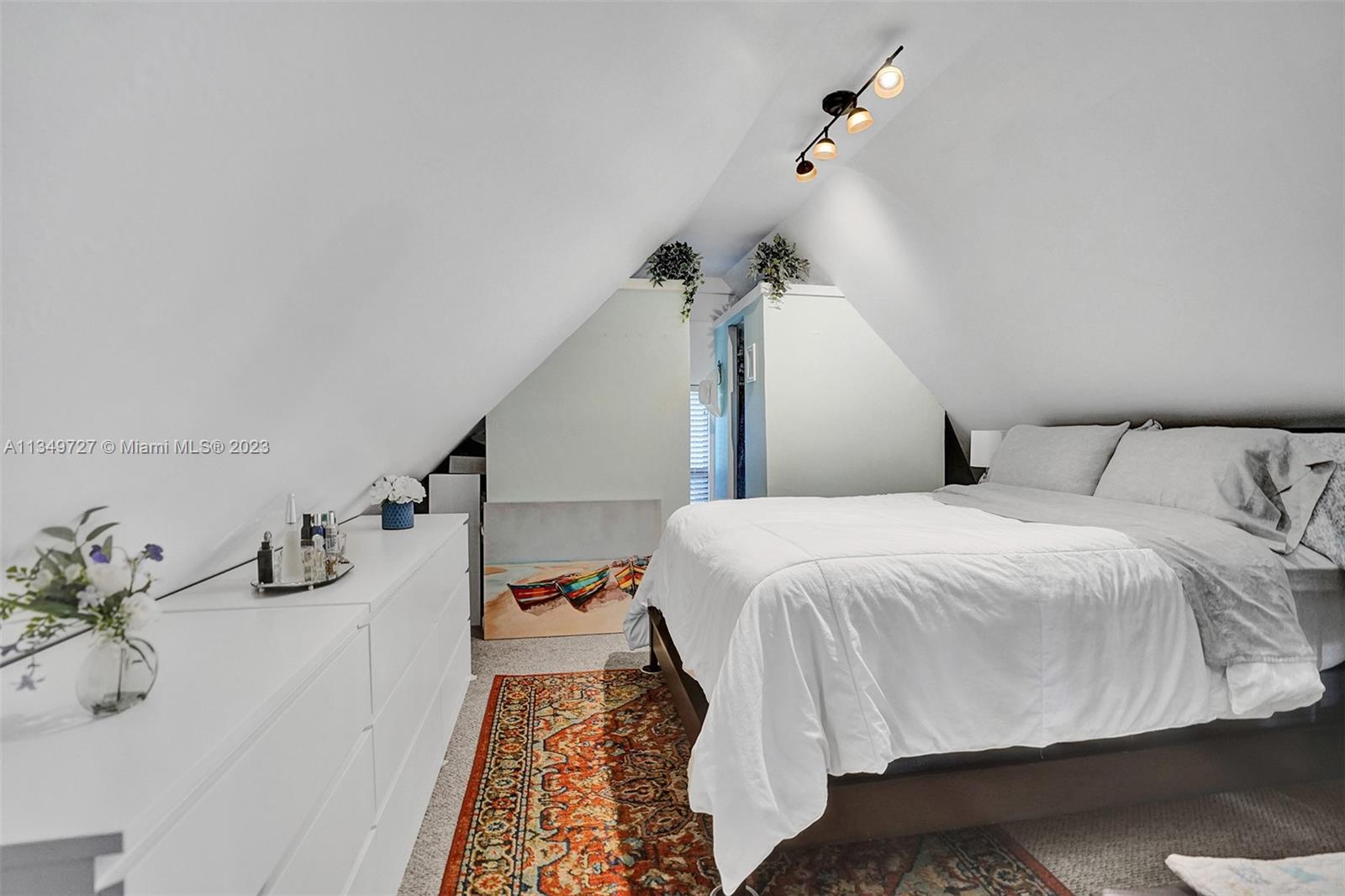 SUNKIST ESTATES A - Residential Lease