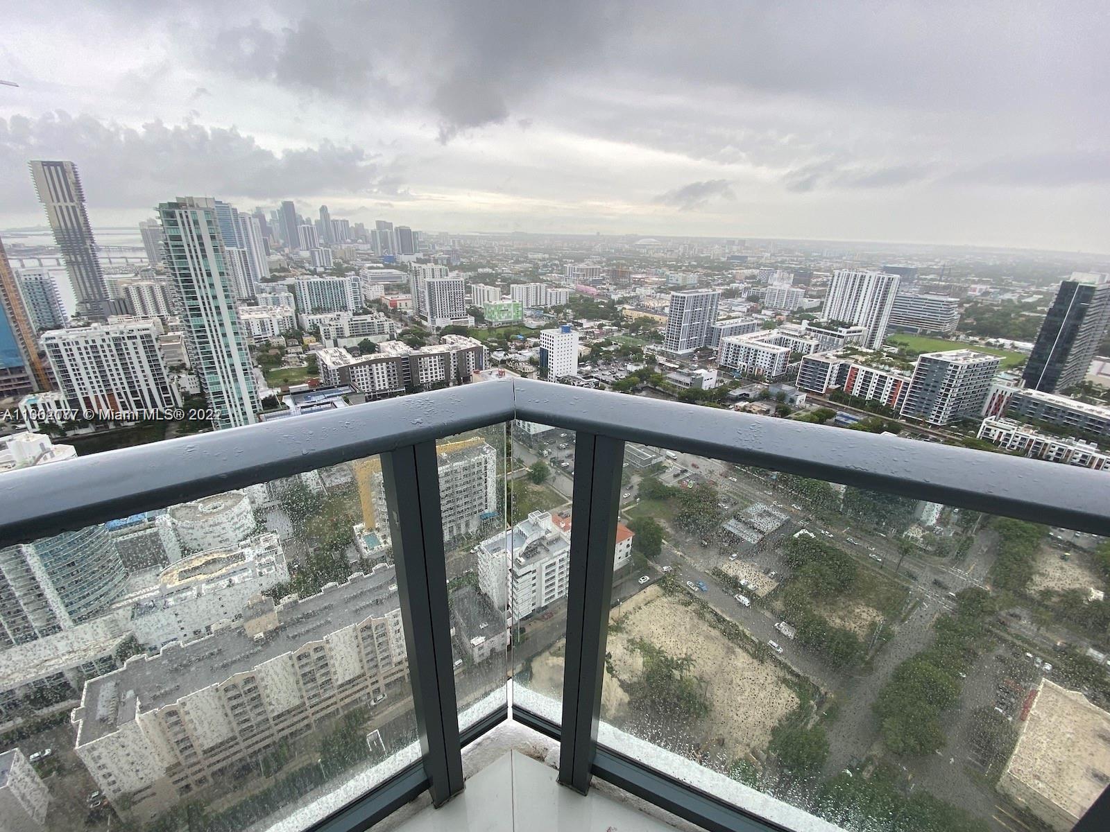PARAISO BAYVIEWS CONDO - Residential Lease