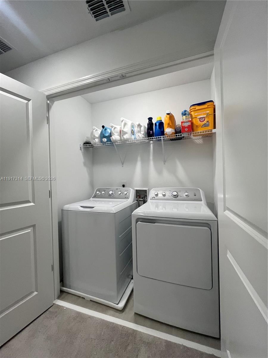 BELLALAGO POD G TOWNHOMES - Residential