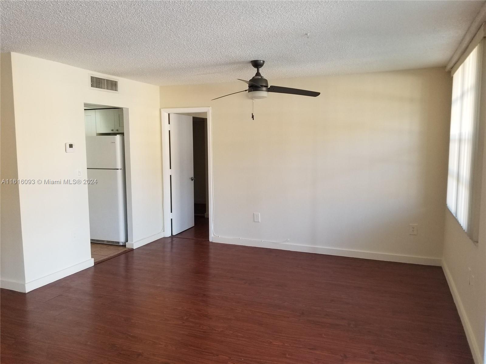 THE VINTAGE CONDO - Residential