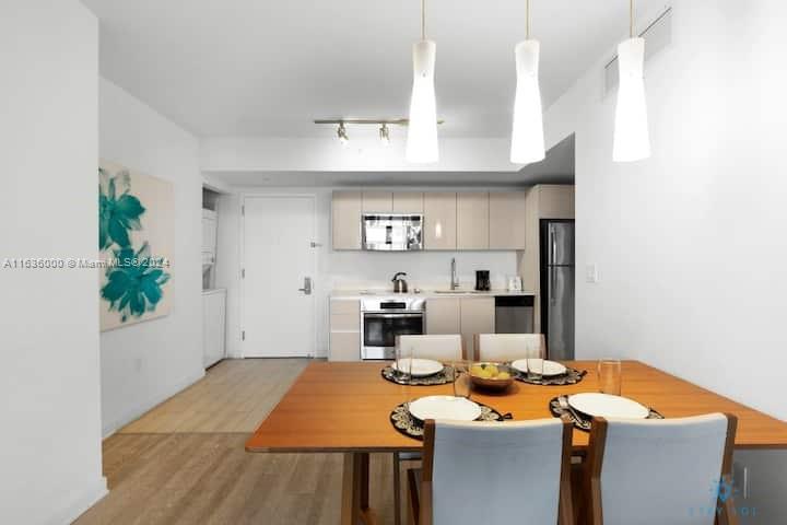 BEACHWALK CONDOMINIUM - Residential
