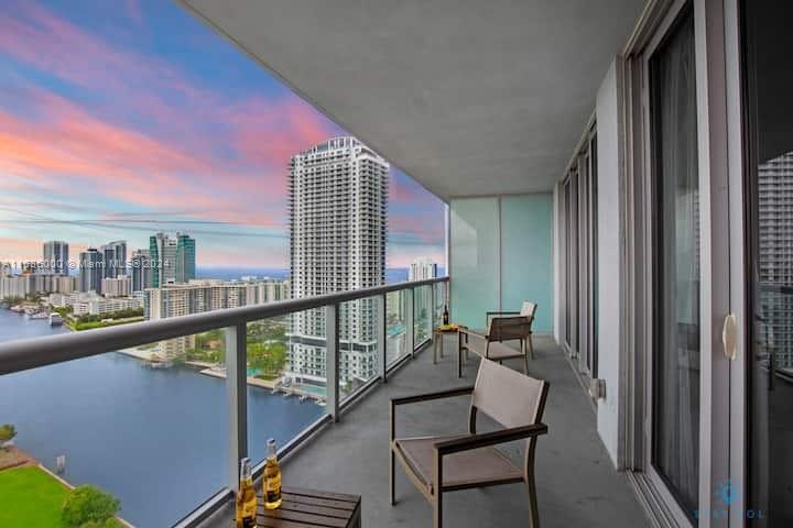 BEACHWALK CONDOMINIUM - Residential