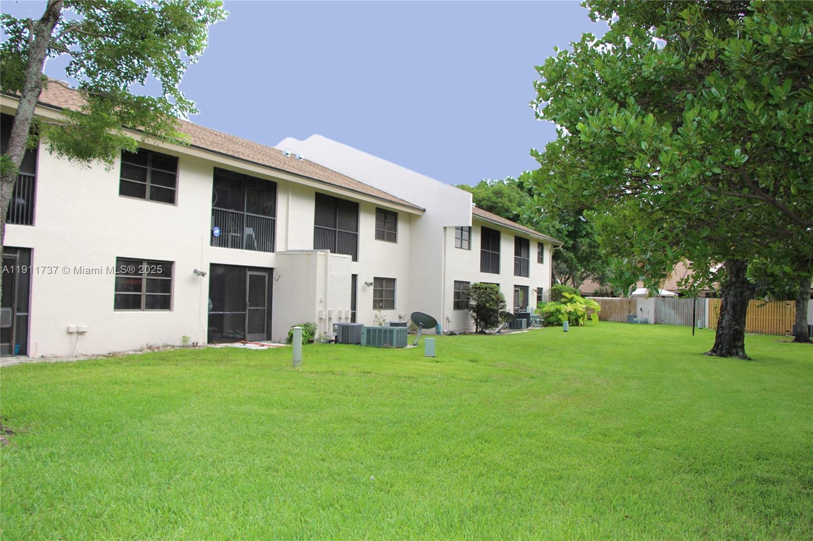 Pines Of Oakland - Residential Lease