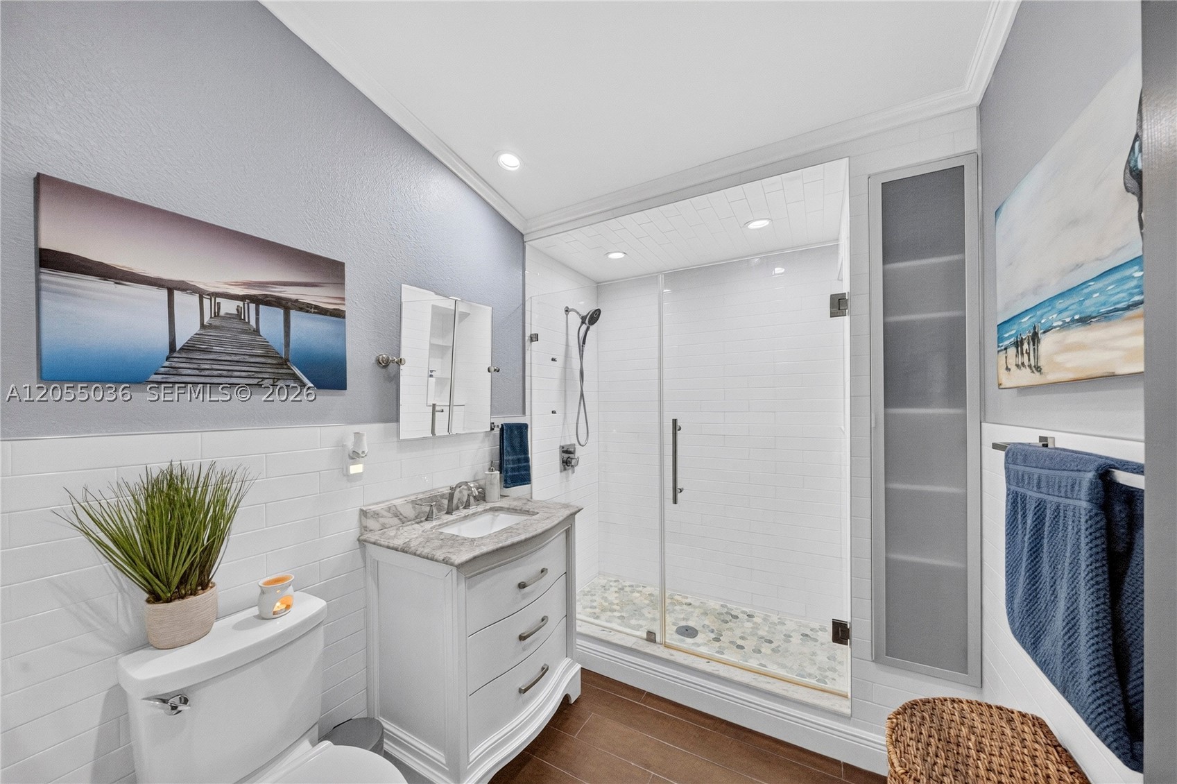 COUNTRY ADDRESS - Residential