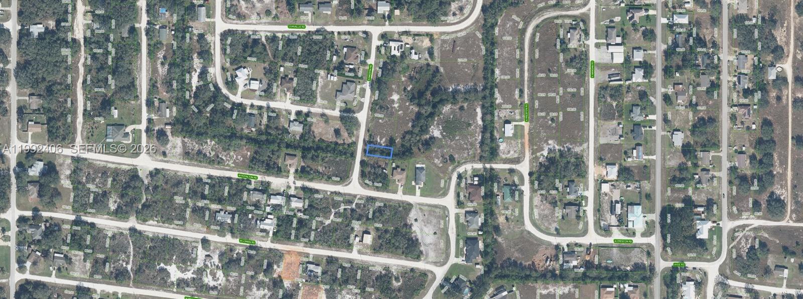 AVON PARK LAKES - Land