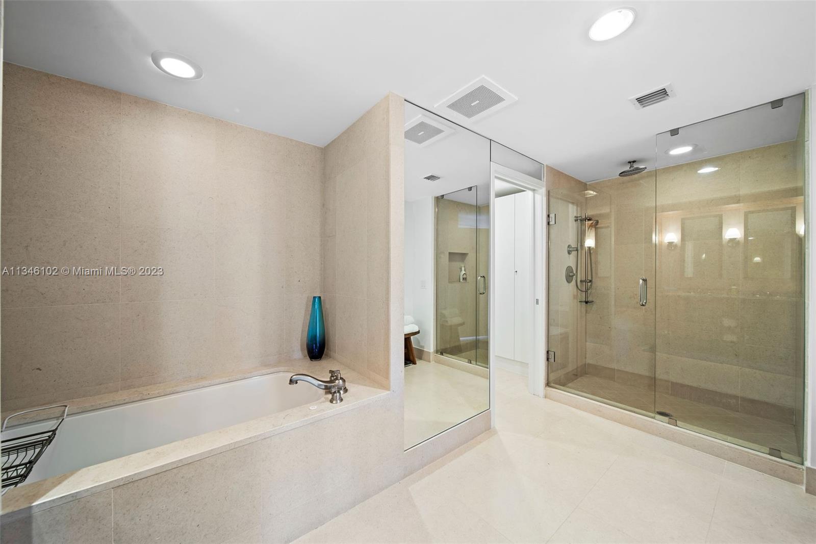 NORTH CARILLON BEACH COND - Residential Lease