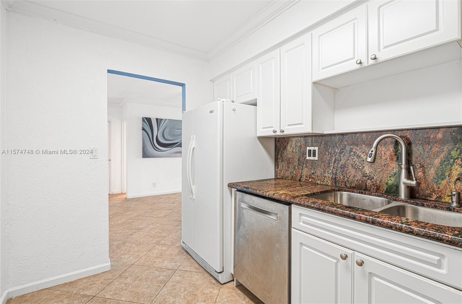 WAVE CONDO - Residential