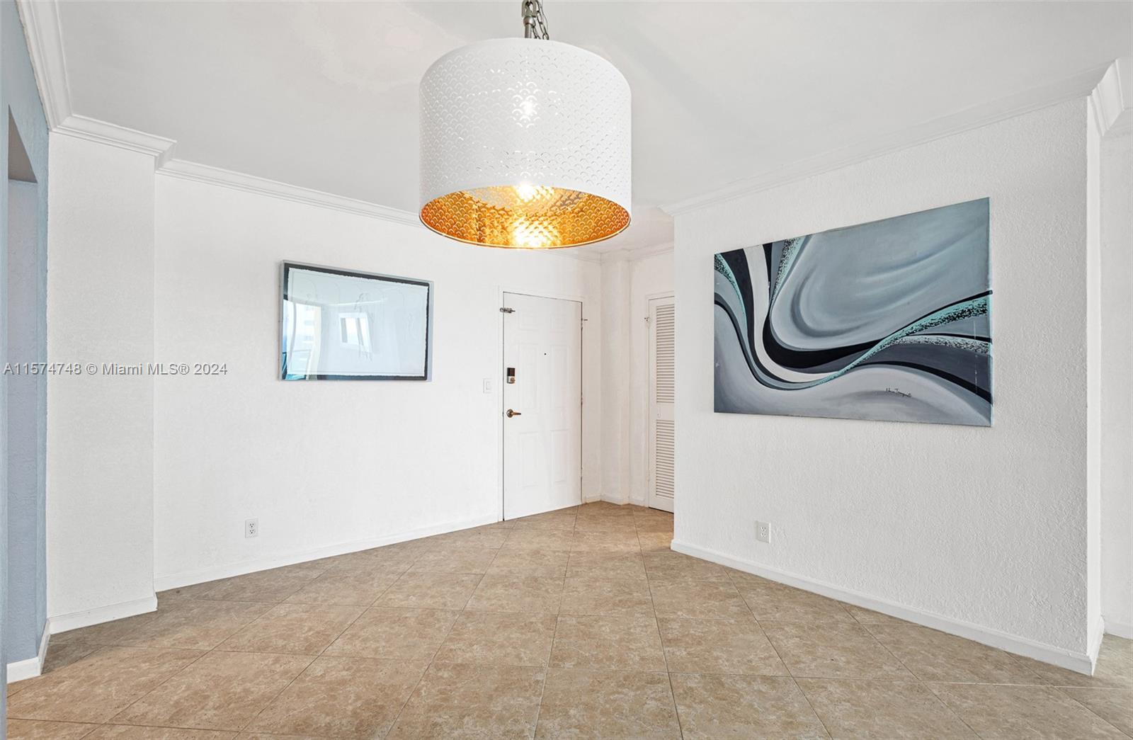 WAVE CONDO - Residential