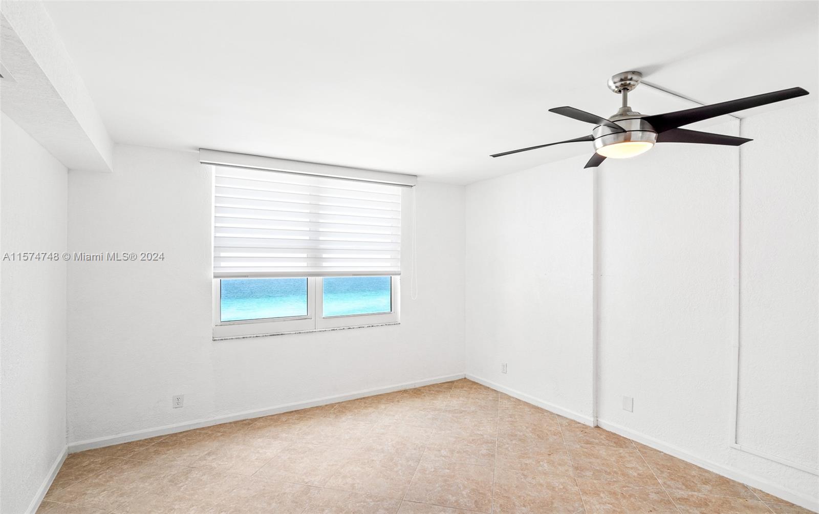 WAVE CONDO - Residential