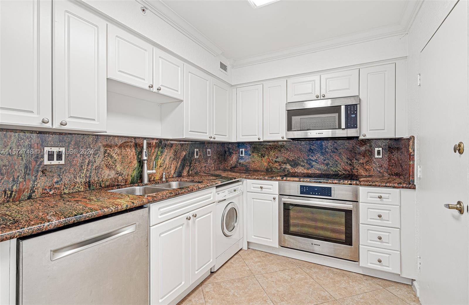 WAVE CONDO - Residential
