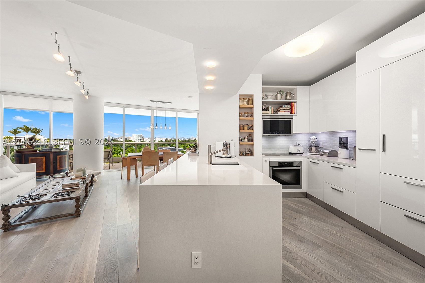 BRISTOL TOWER CONDO - Residential