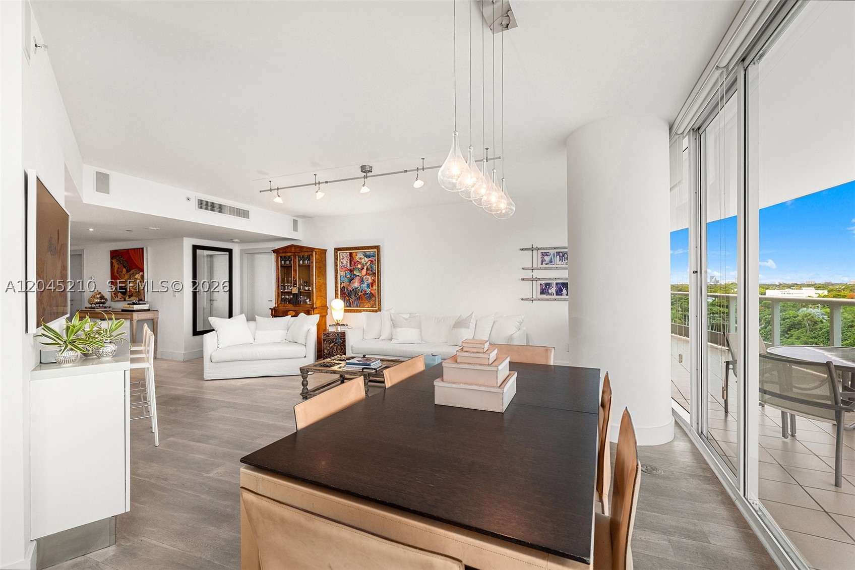 BRISTOL TOWER CONDO - Residential