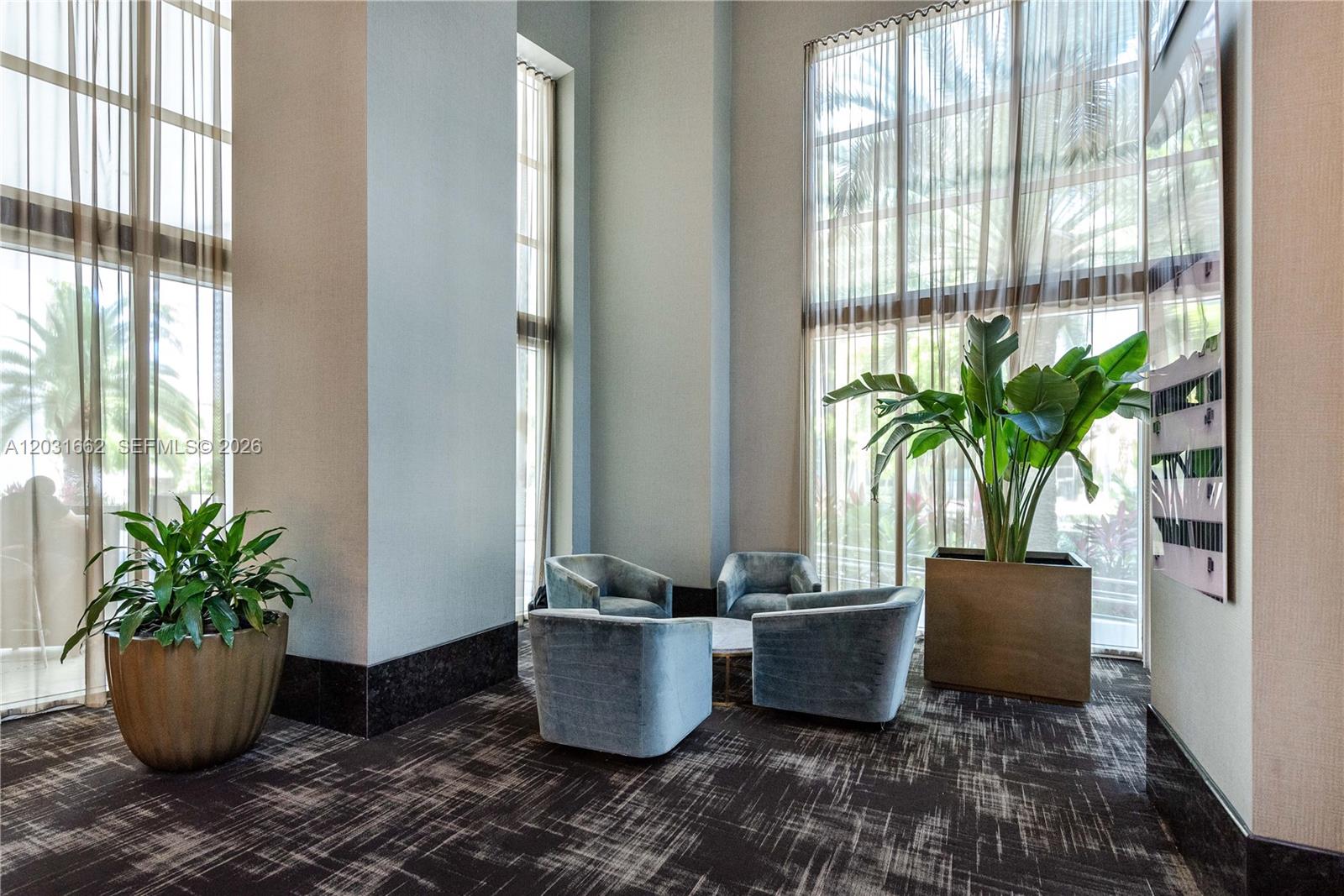 THE PLAZA 901 BRICKELL CO - Residential Lease