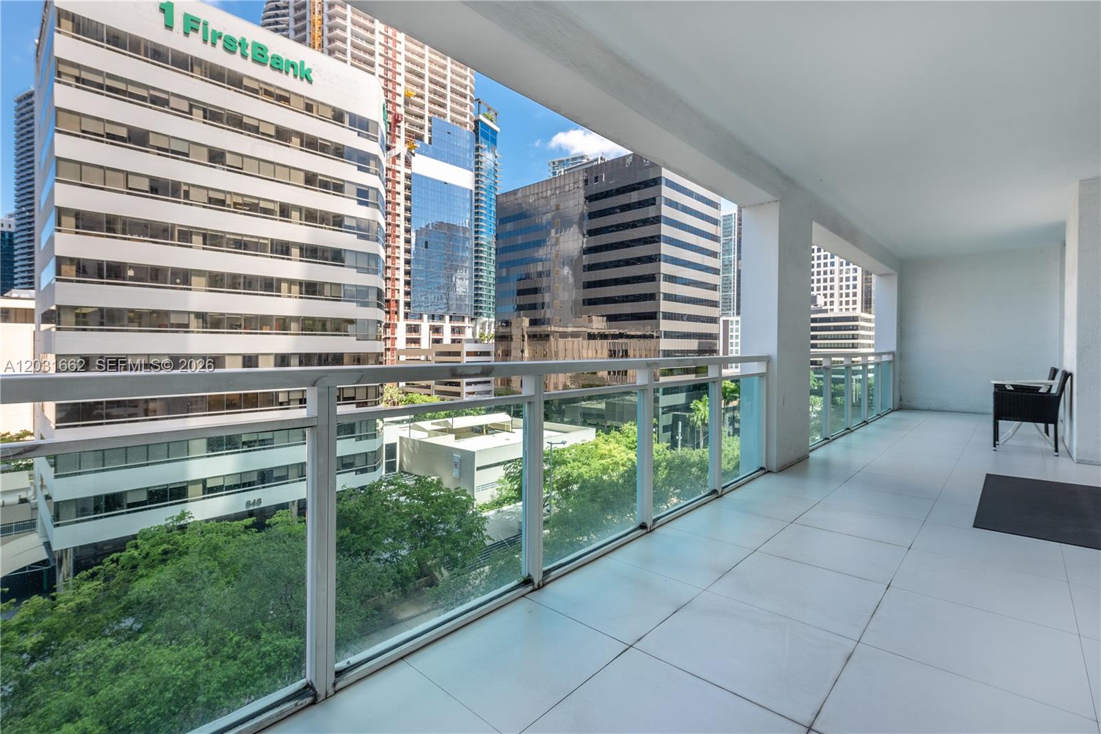 THE PLAZA 901 BRICKELL CO - Residential Lease