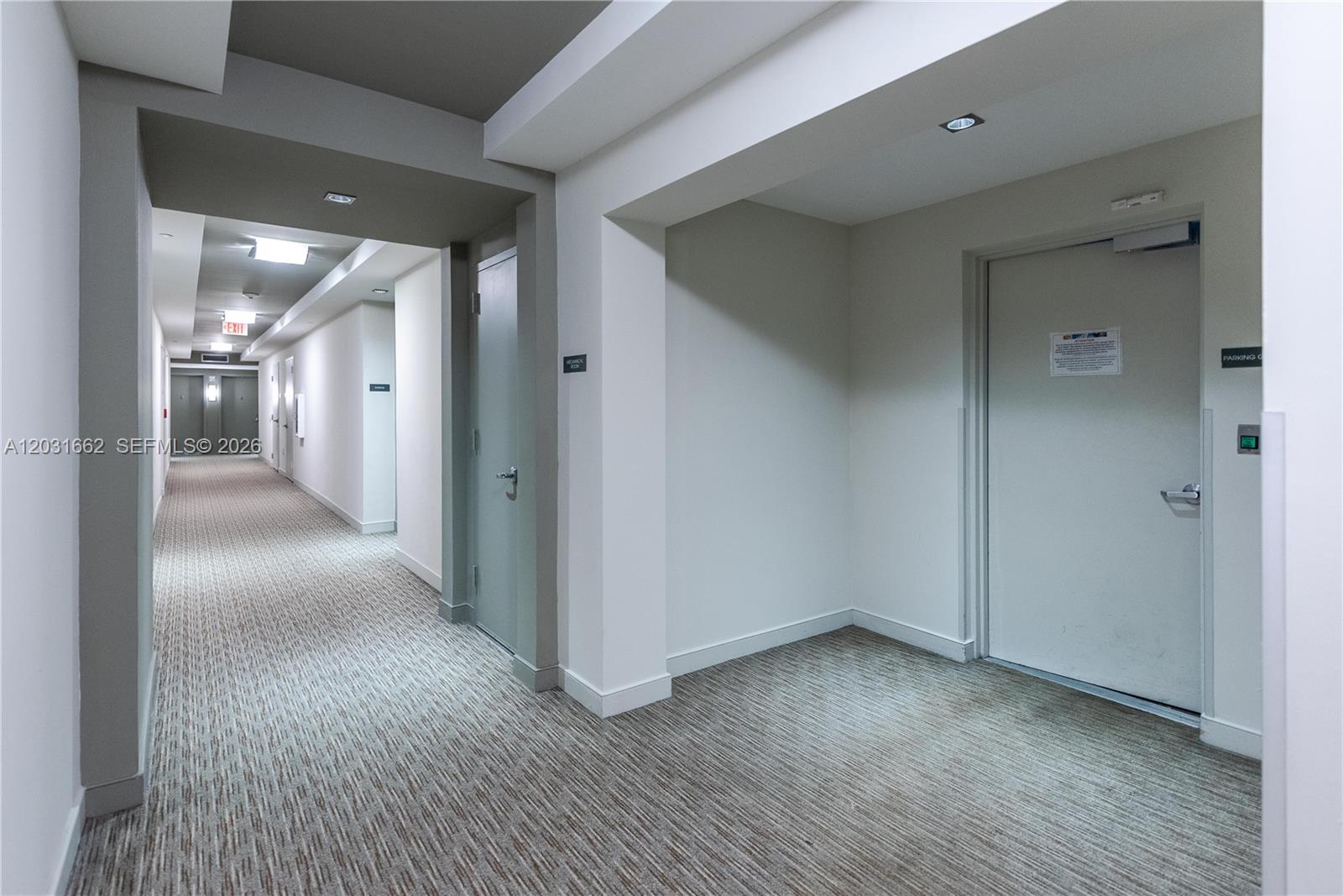 THE PLAZA 901 BRICKELL CO - Residential Lease
