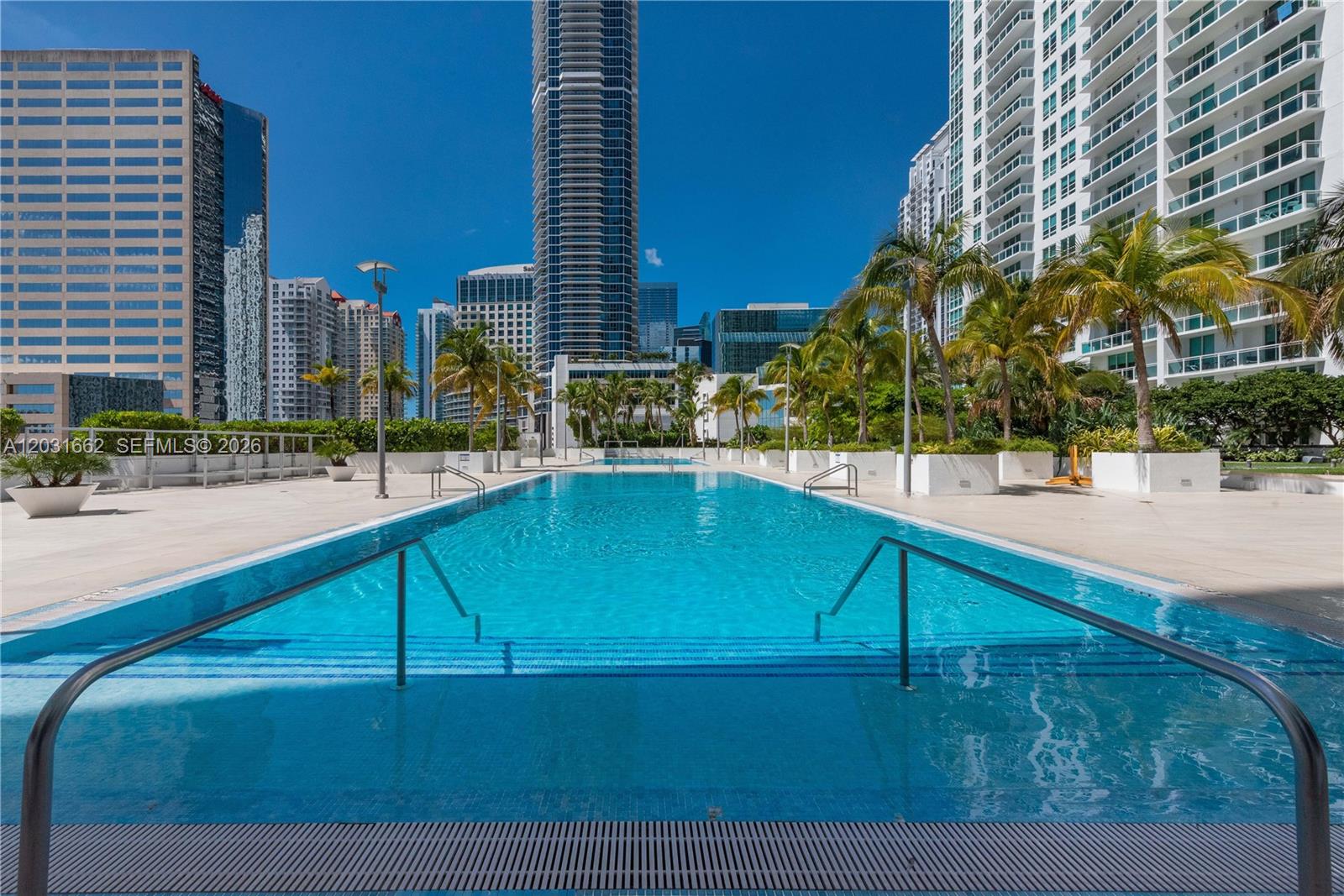 THE PLAZA 901 BRICKELL CO - Residential Lease