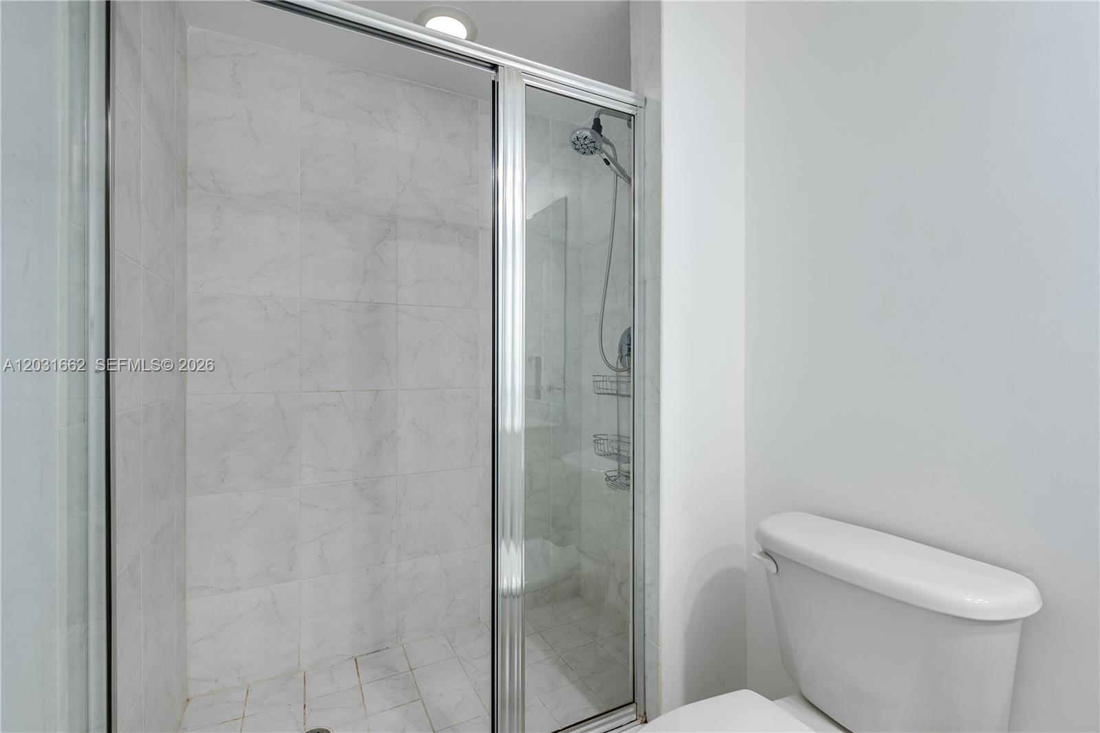 THE PLAZA 901 BRICKELL CO - Residential Lease