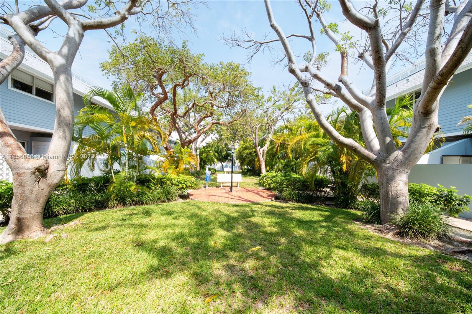 LE PHARE KEY BISCAYNE CON - Residential