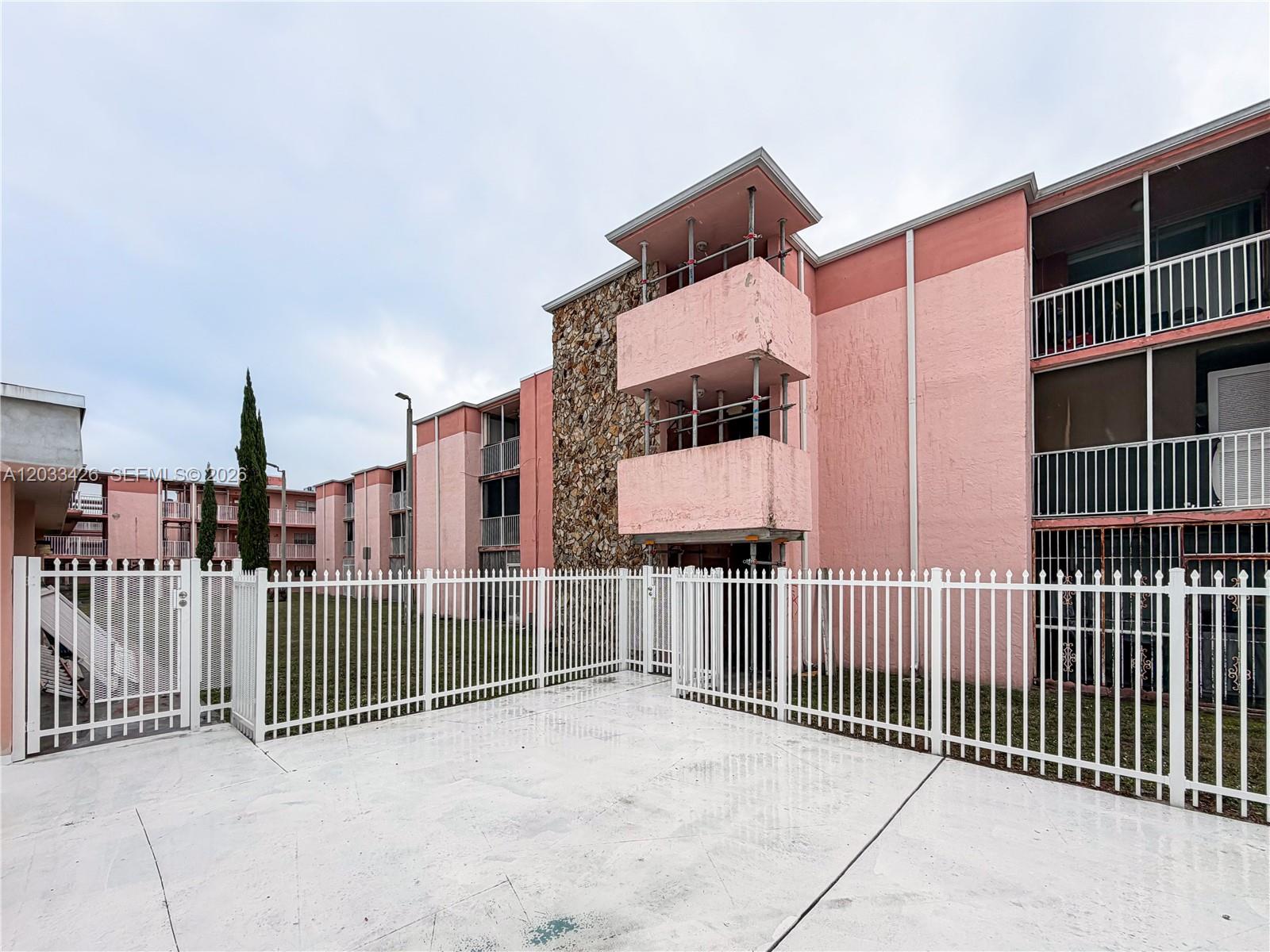 POINT SOUTH CONDO - Residential