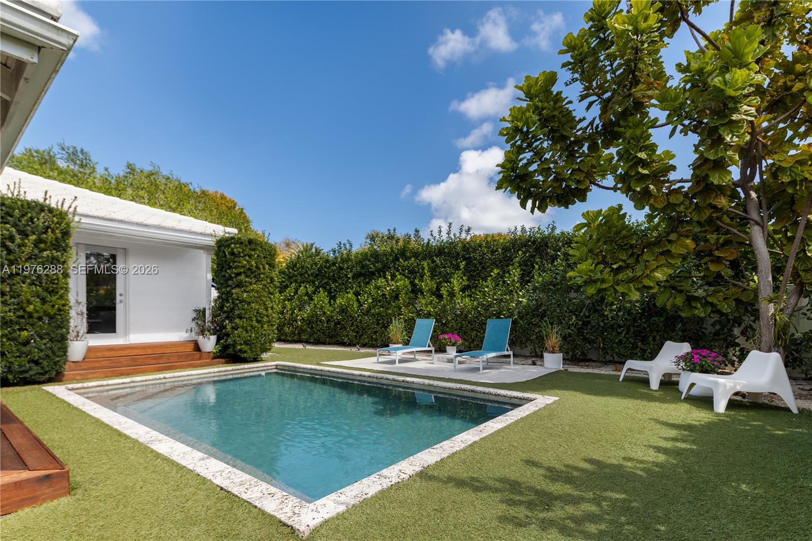 REV PL MIAMI SHORES SEC 8 - Residential