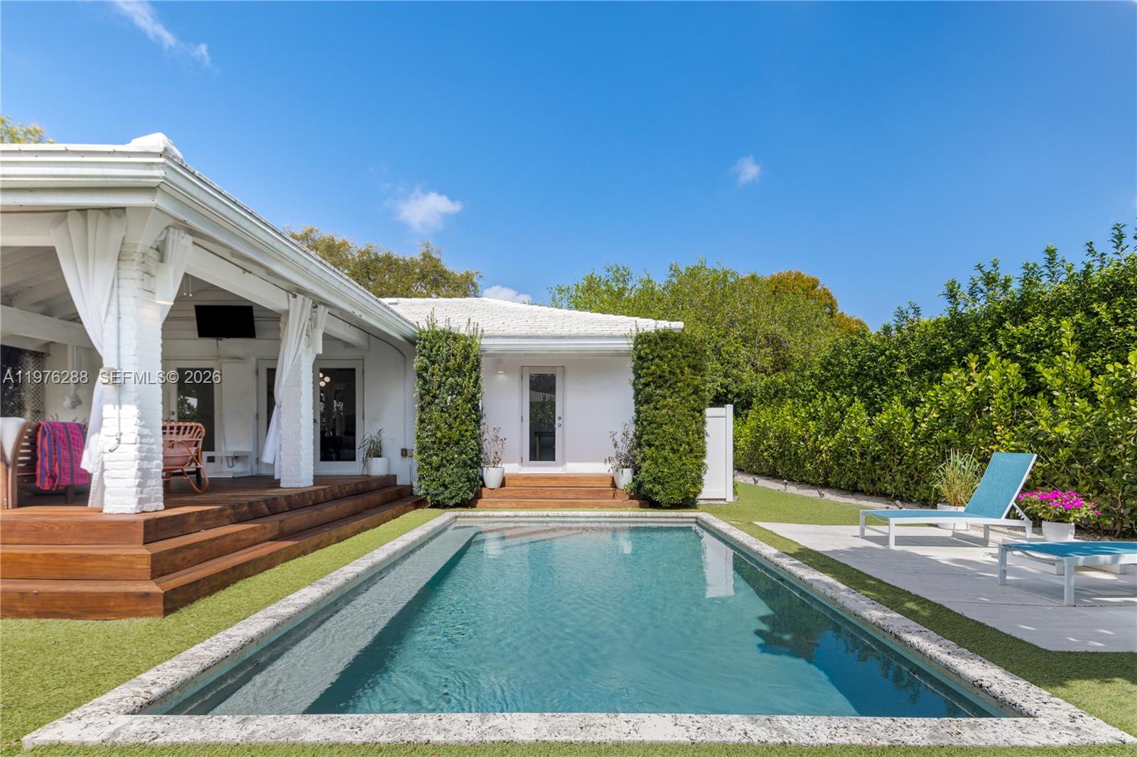 REV PL MIAMI SHORES SEC 8 - Residential